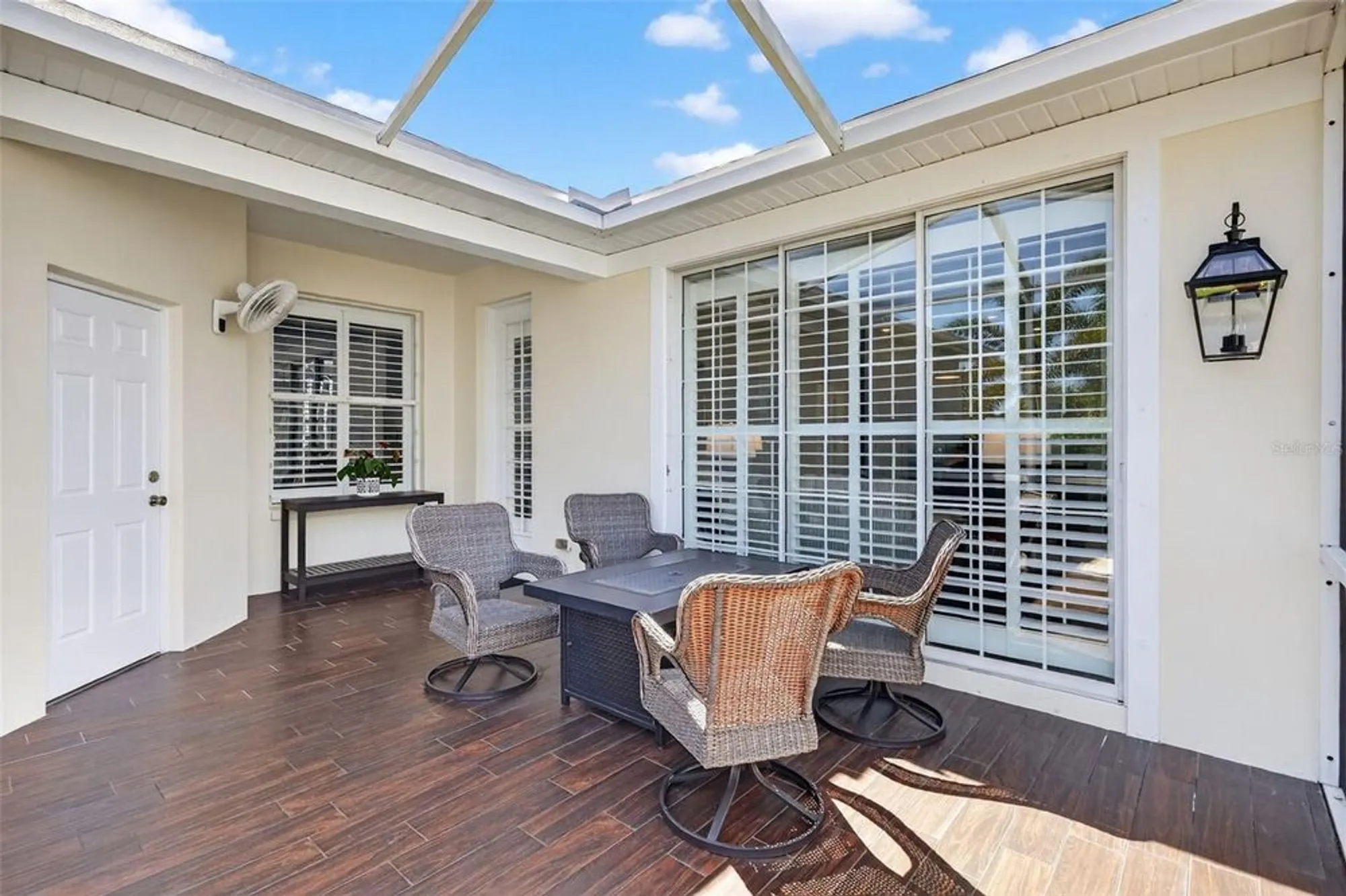 Property Slideshow image 7 of 77 | 5610 golden isles dr, Apollo Beach, FL, 33572