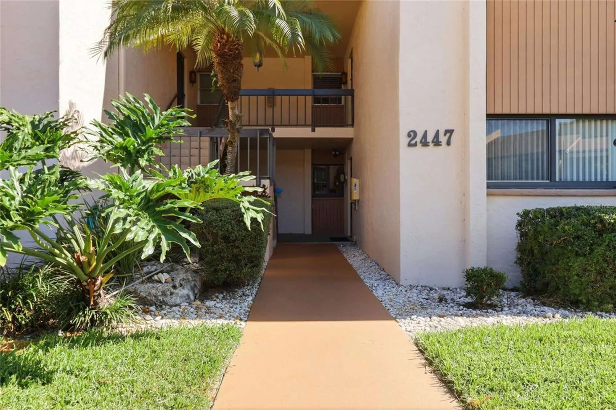 Property Slideshow image 2 of 39 | 2447 clubhouse cir 203, Sarasota, FL, 34232