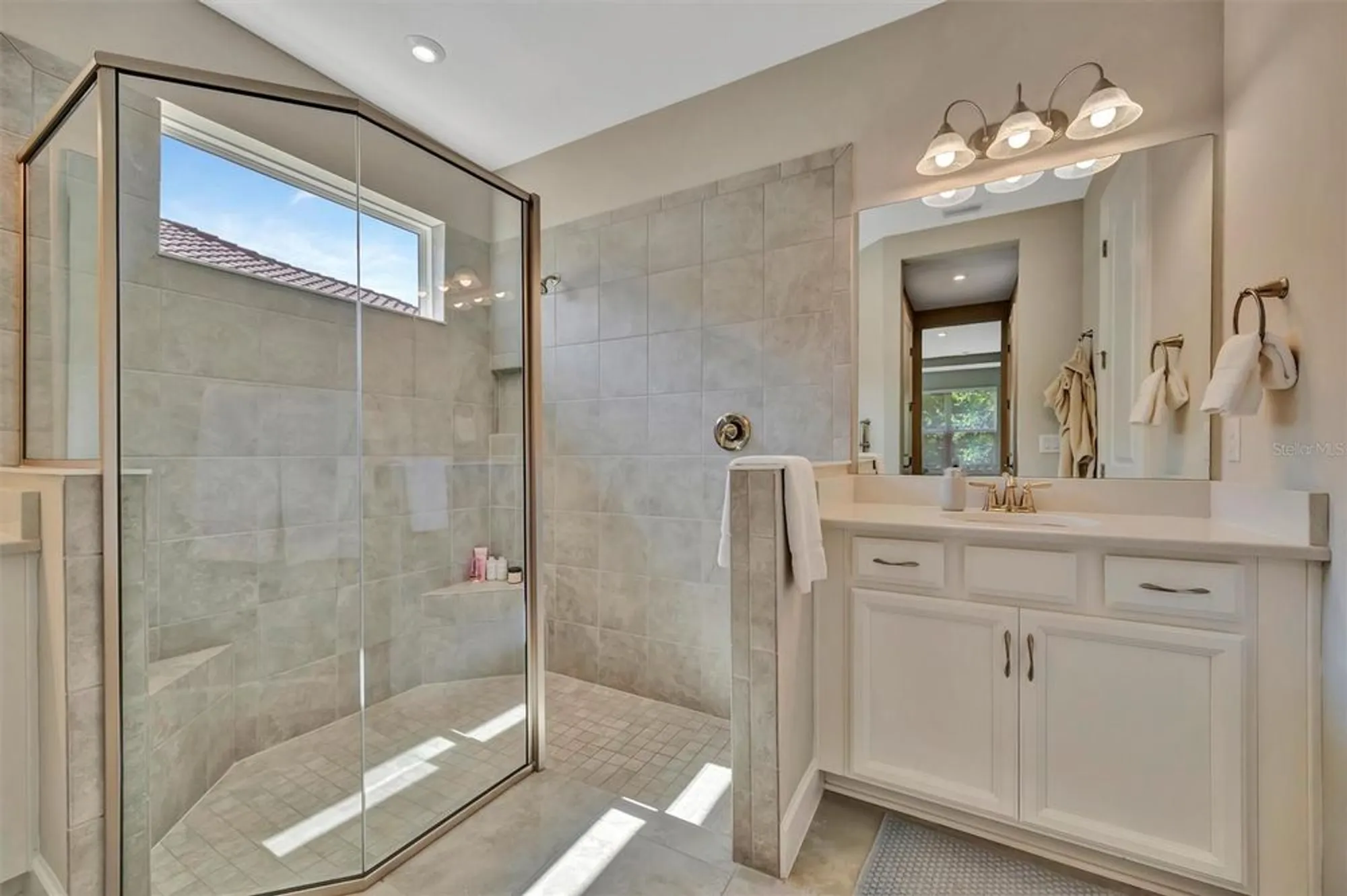 Property Slideshow image 36 of 71 | 5320 morey farms loop, Palmetto, FL, 34221