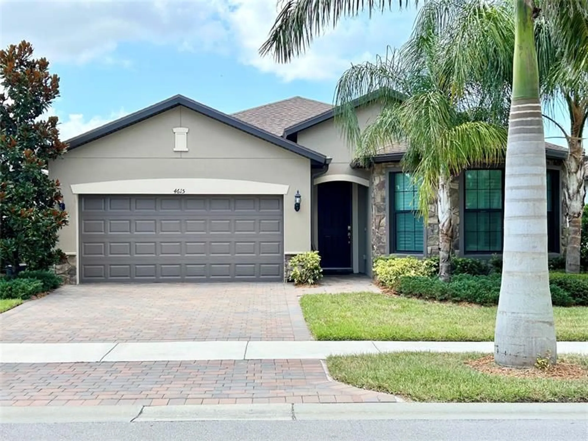 Property Slideshow image 1 of 28 | 4615 iron st, Vero Beach, FL, 32967
