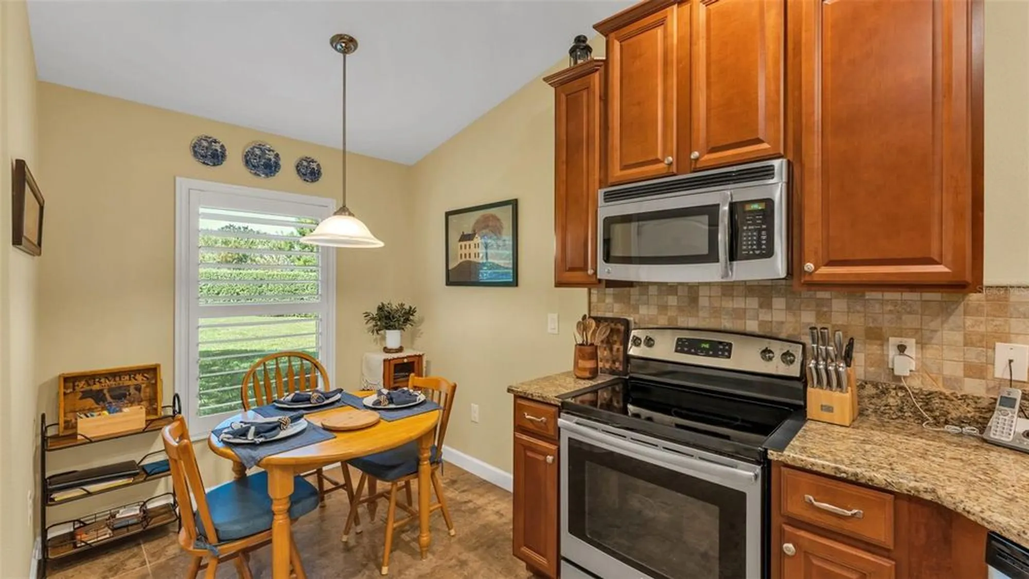 Property Slideshow image 28 of 80 | 4016 carteret dr, Winter Haven, FL, 33884
