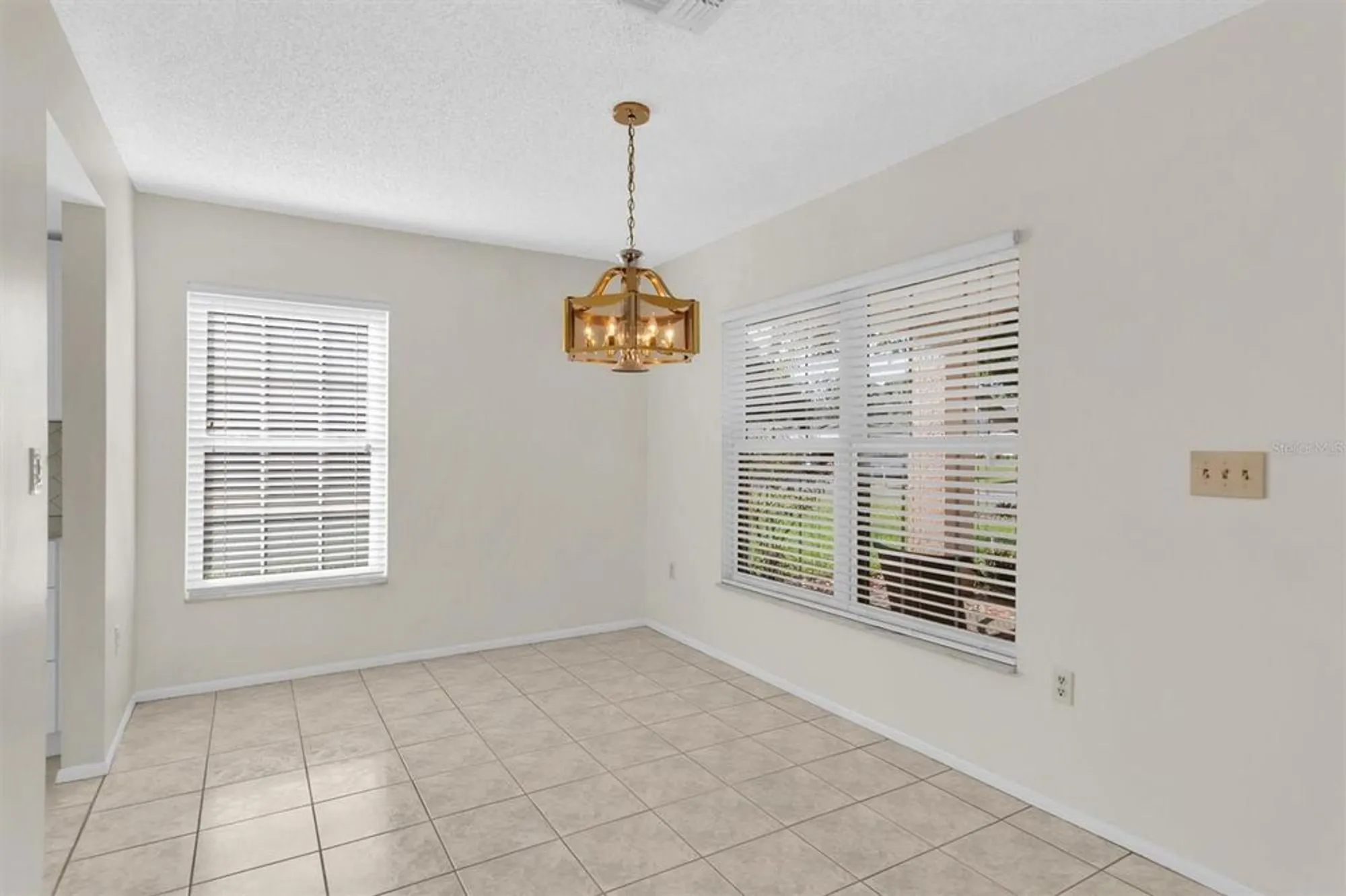 Property Slideshow image 10 of 64 | 4814 grist mill cir, New Port Richey, FL, 34655