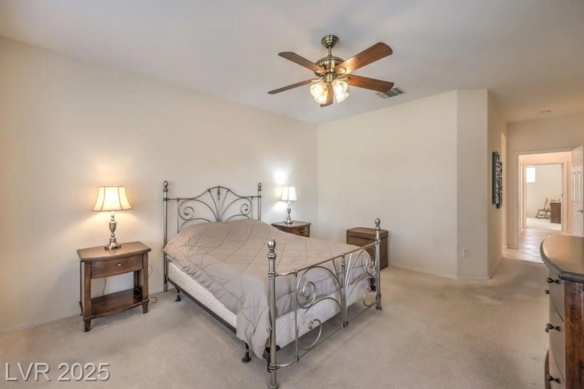 Property Slideshow image 9 of 72 | 2095 colvin run dr, Henderson, NV, 89052