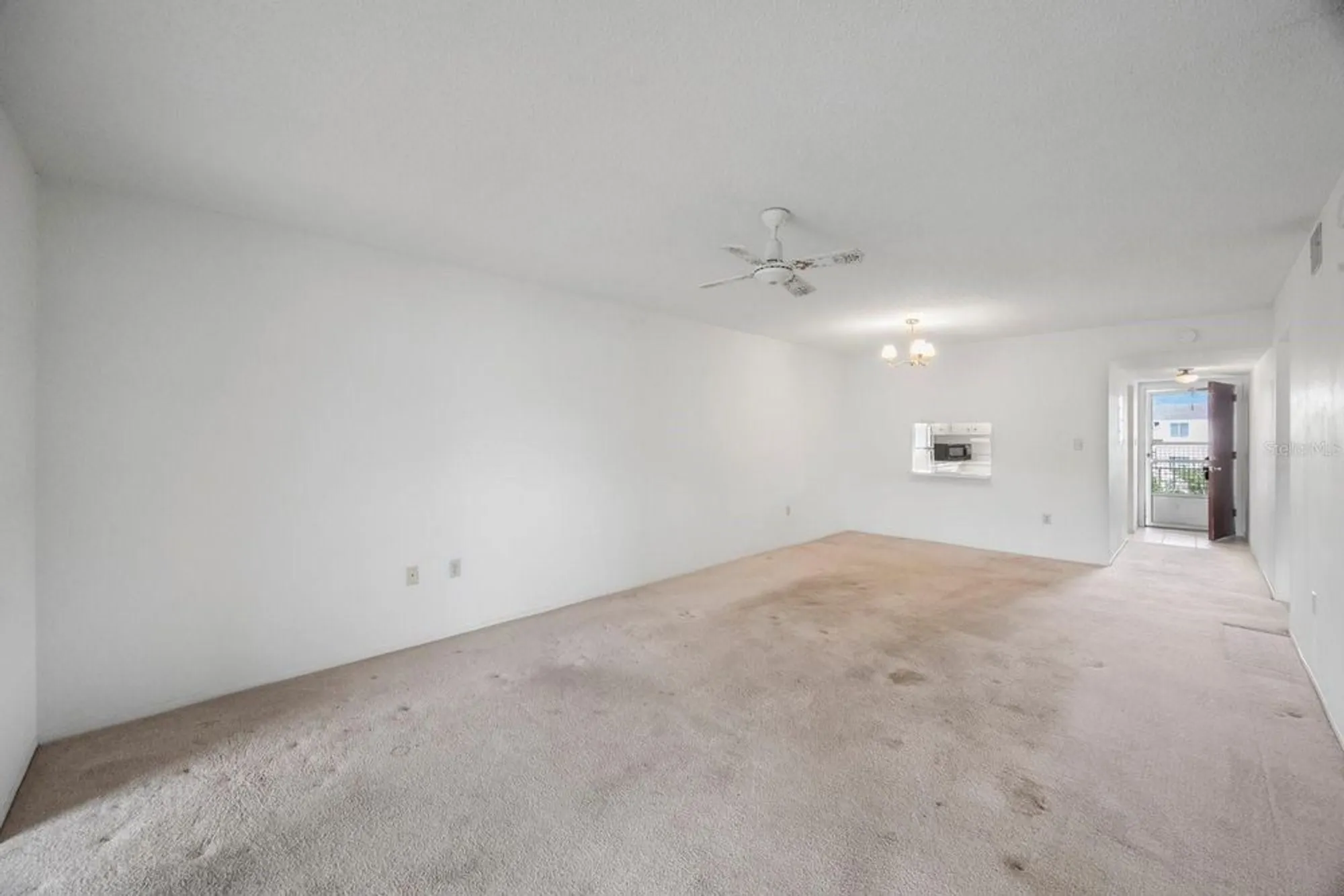 Property Slideshow image 11 of 39 | 4155 heron way # e-301, Bradenton, FL, 34205