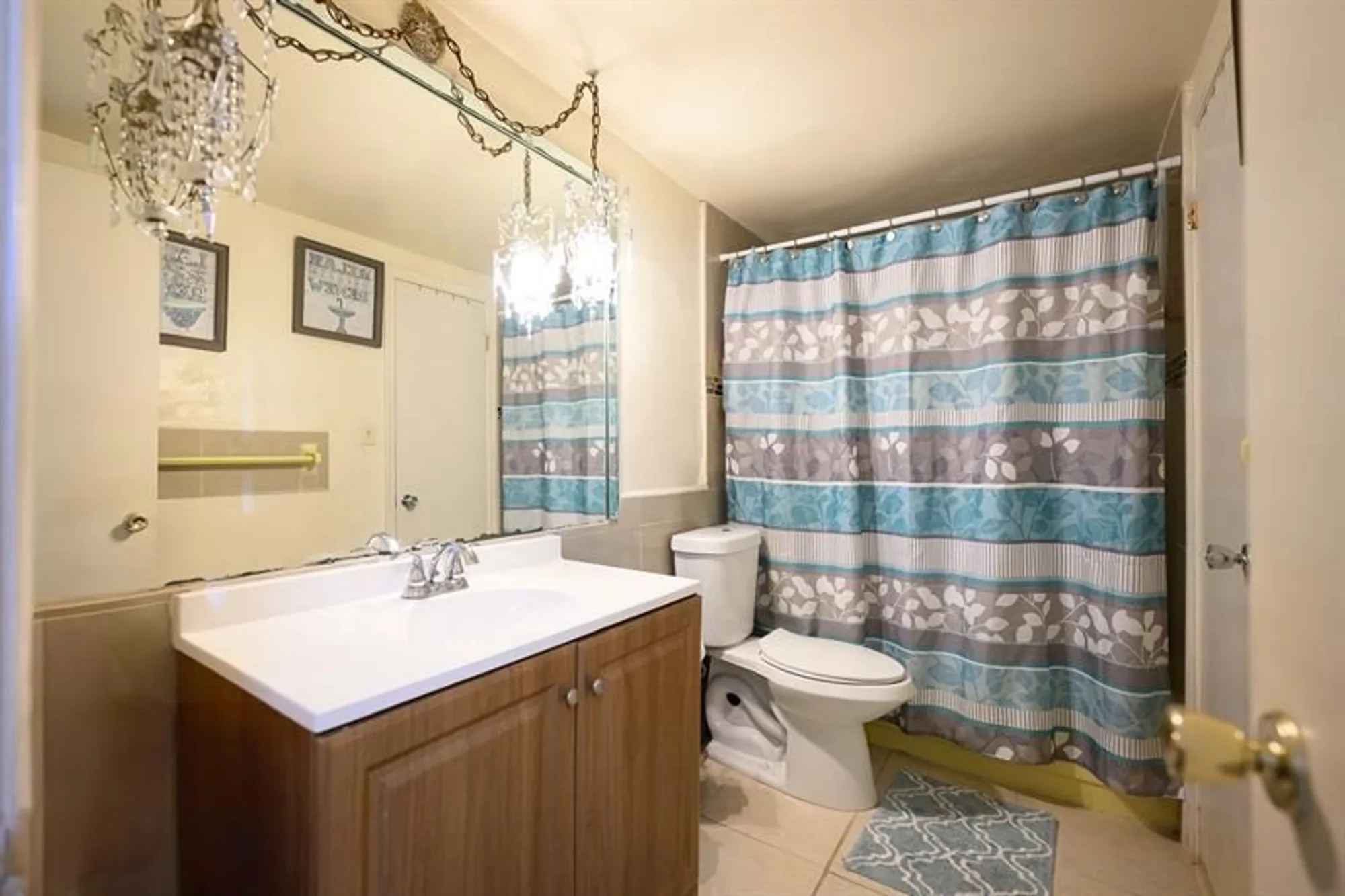 Property Slideshow image 8 of 9 | 2060 nw 48th ter 101, Lauderhill, FL, 33313
