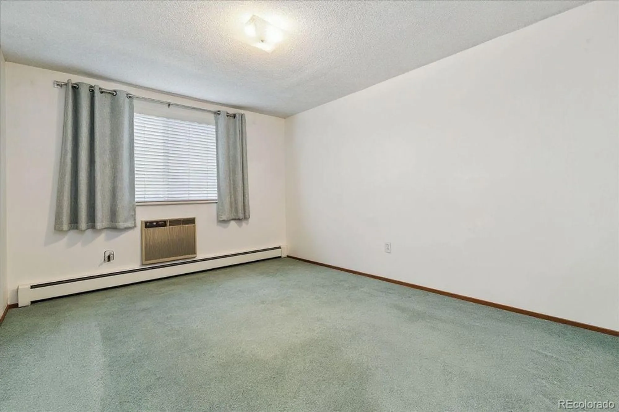 Property Slideshow image 12 of 31 | 680 s alton way 9b, Denver, CO, 80247