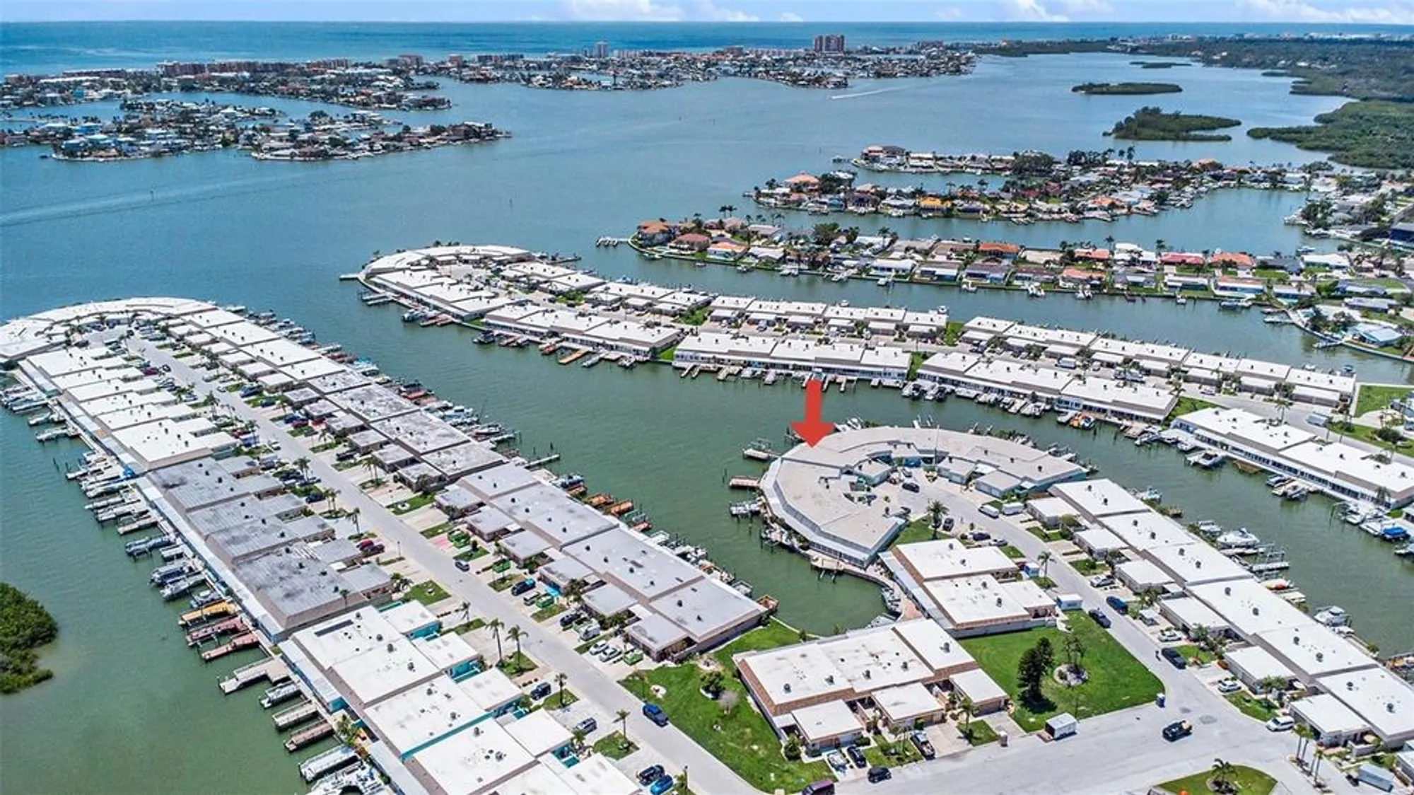 Property Slideshow image 3 of 34 | 384 boca ciega point blvd, Saint Petersburg, FL, 33708