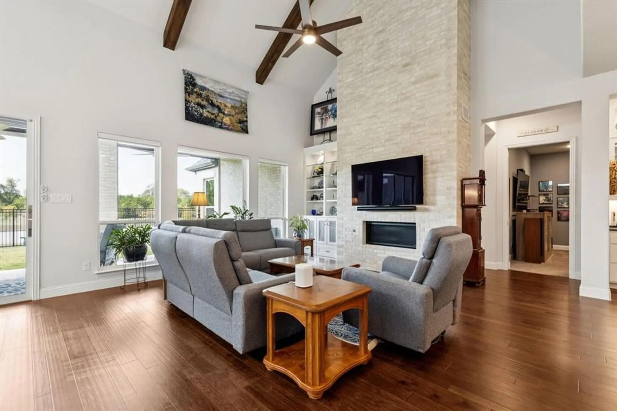 Property Slideshow image 14 of 34 | 4724 cherry bark trl, Arlington, TX, 76005