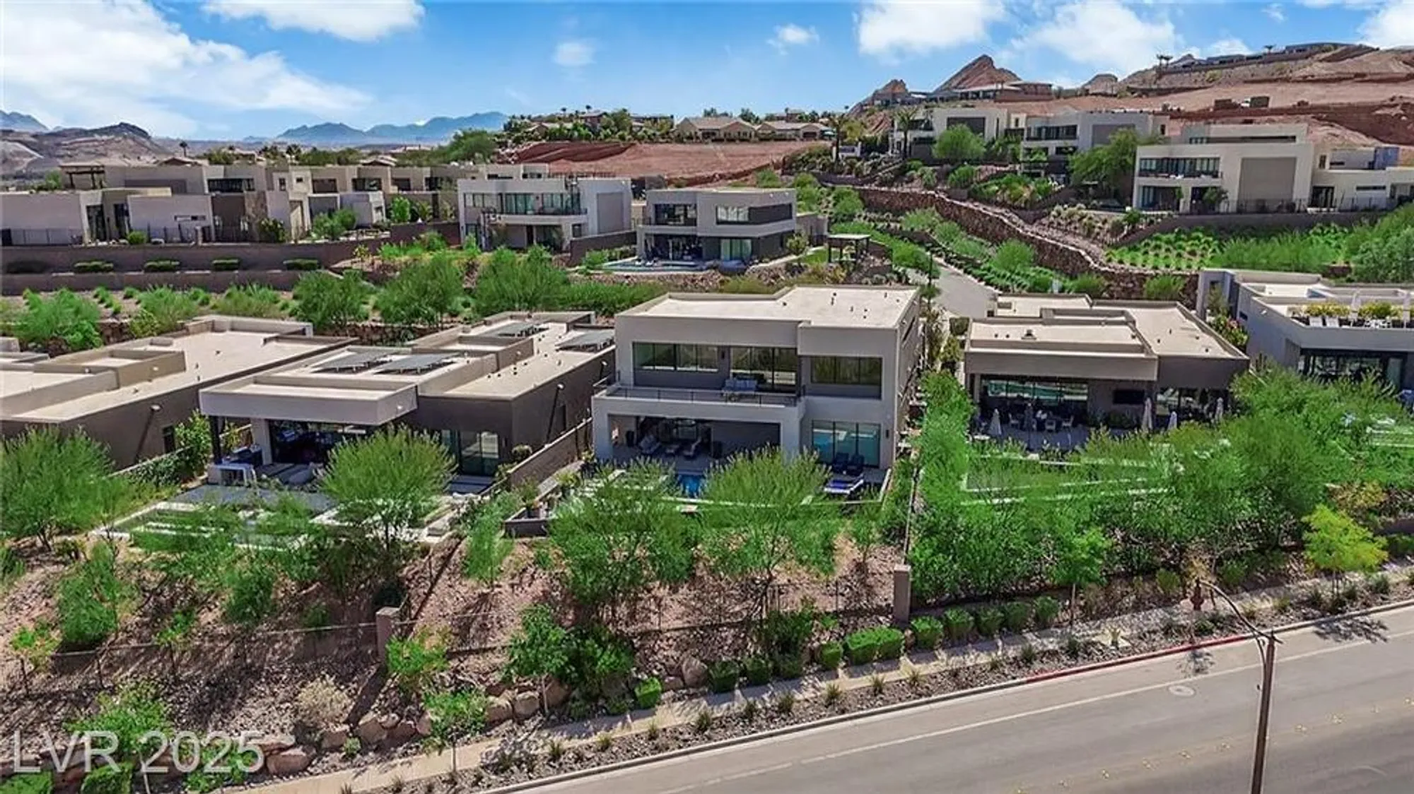 Property Slideshow image 89 of 95 | 16 canyon shores pl, Henderson, NV, 89011