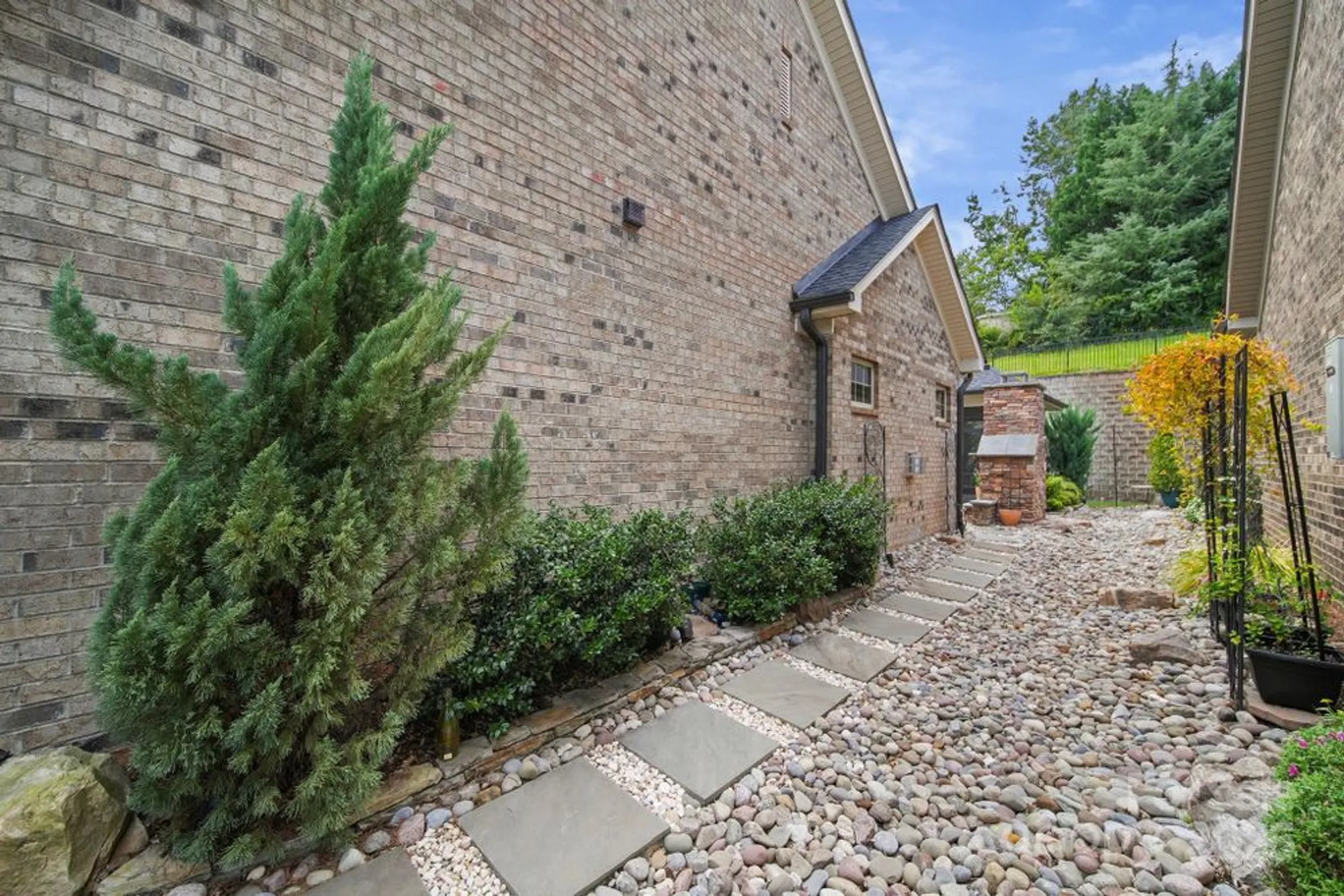 Property Slideshow image 33 of 40 | 5256 courtyard ln, Belmont, NC, 28012