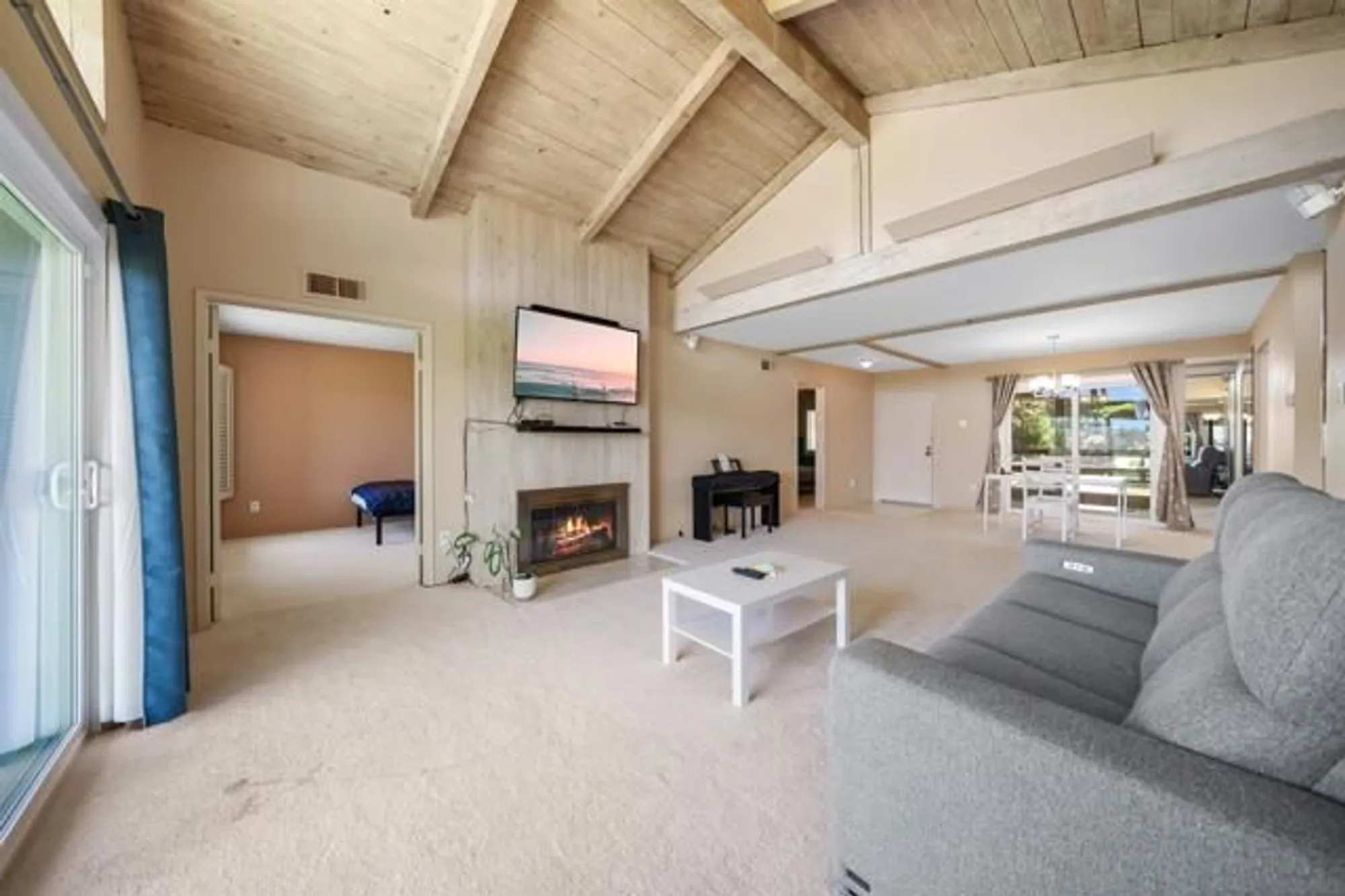 Property Slideshow image 12 of 50 | 1940 fairway circle dr, San Marcos, CA, 92078