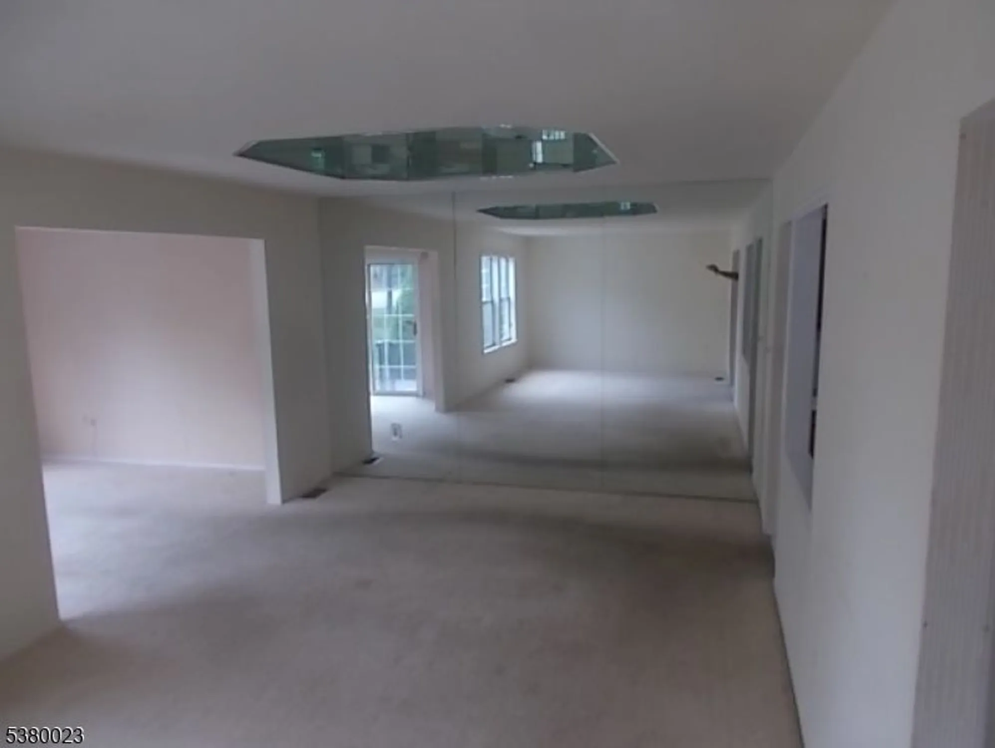 Property Slideshow image 4 of 10 | 29 hillsborough dr, Monroe Twp, NJ, 08831