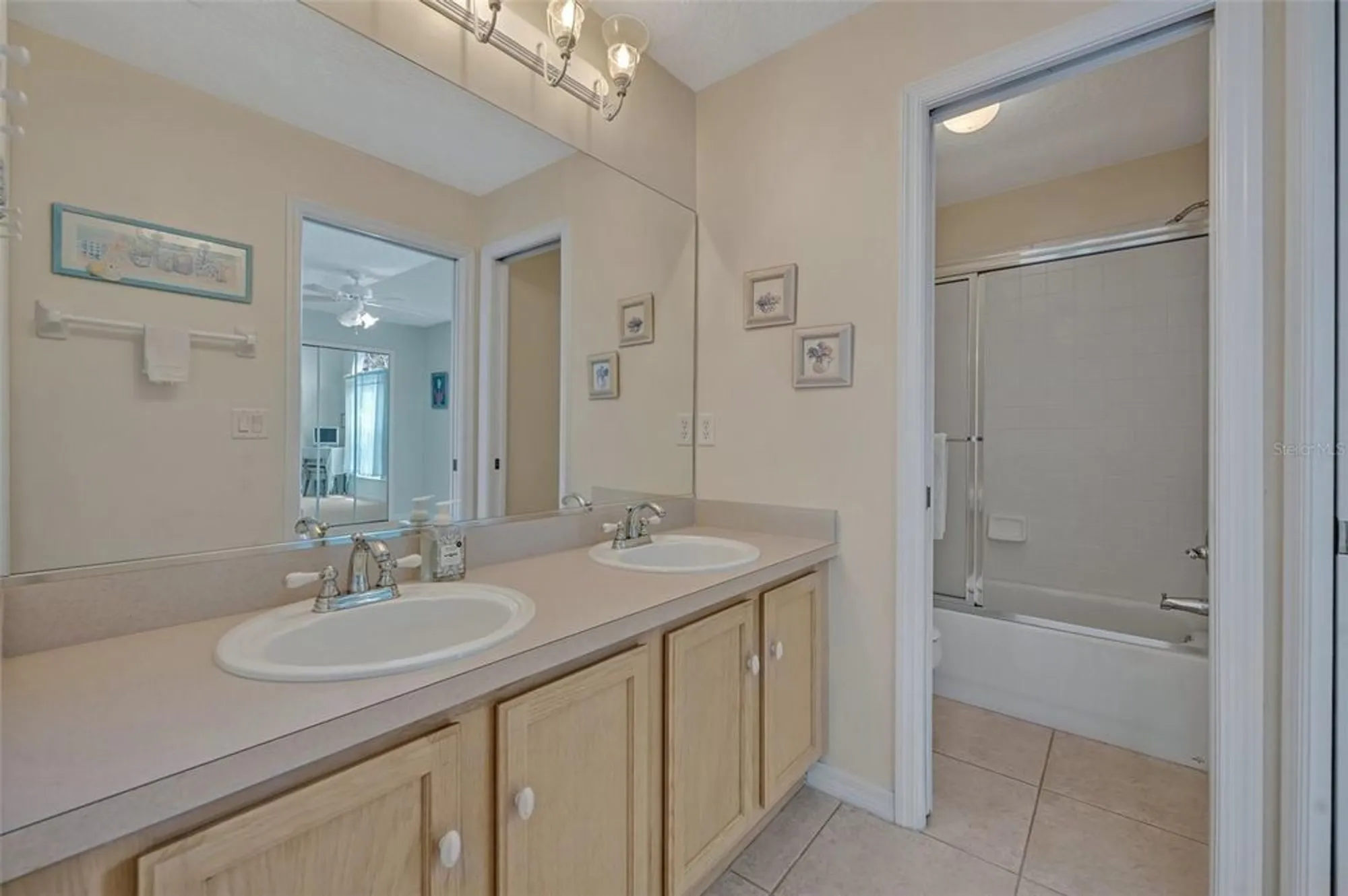 Property Slideshow image 30 of 52 | 25057 riverwalk dr, Leesburg, FL, 34748