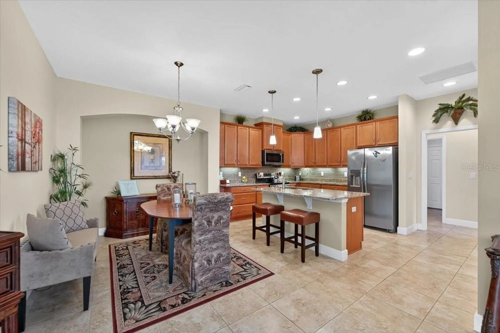 Property Slideshow image 10 of 66 | 821 chipper dr, Sun City Center, FL, 33573