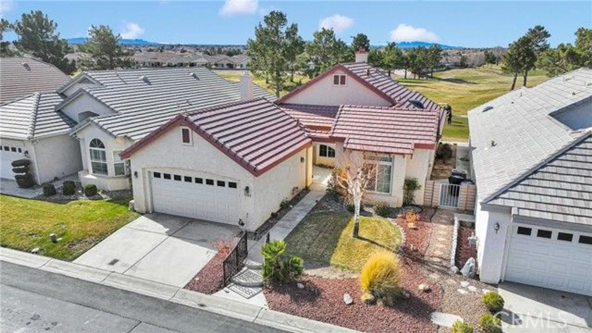 Property Slideshow image 2 of 36 | 11262 country club dr, Apple Valley, CA, 92308