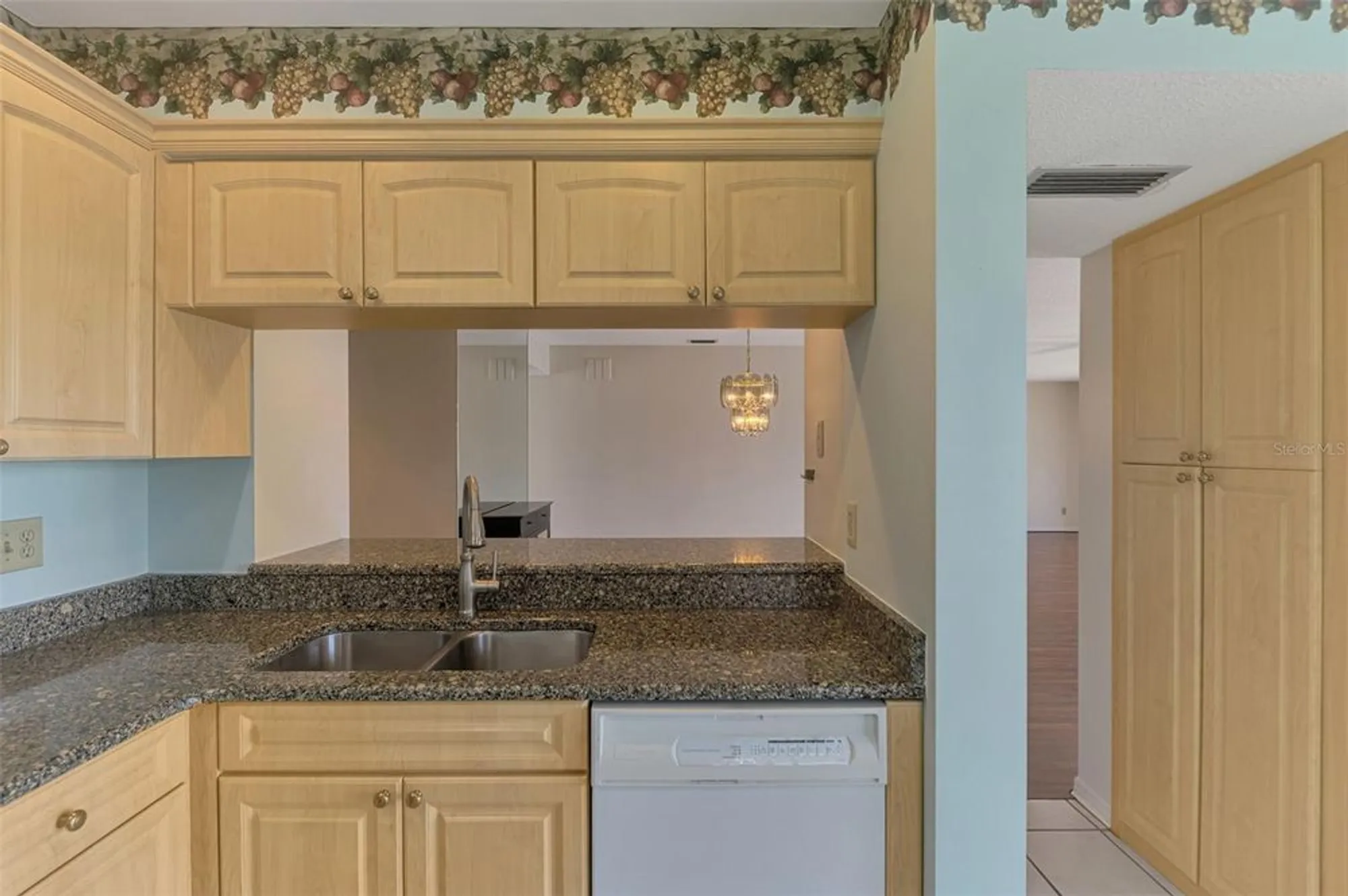 Property Slideshow image 17 of 58 | 420 wexford cir # 124, Venice, FL, 34293