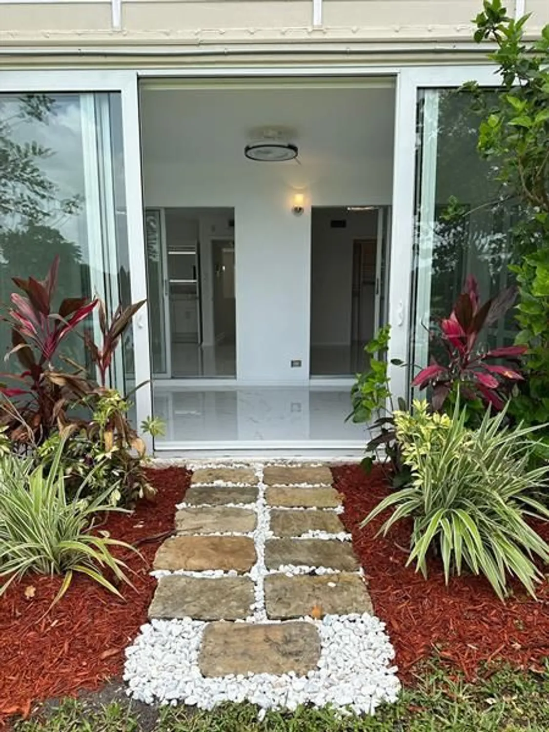 Property Slideshow image 6 of 59 | 1021 farnham o # 1021, Deerfield Beach, FL, 33442