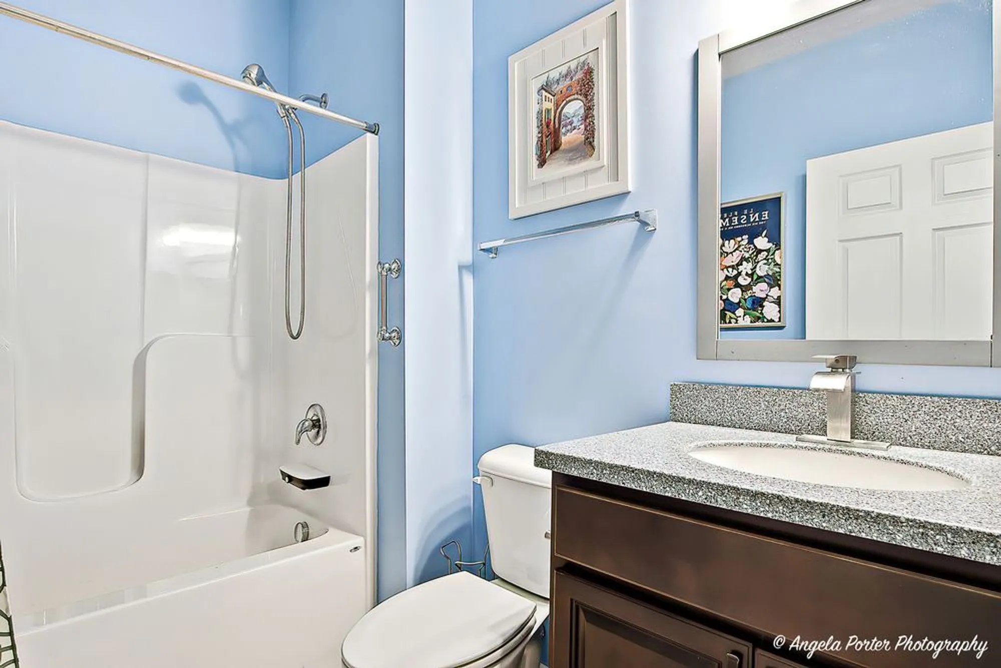 Property Slideshow image 24 of 30 | 1817 alta dr, Volo, IL, 60020