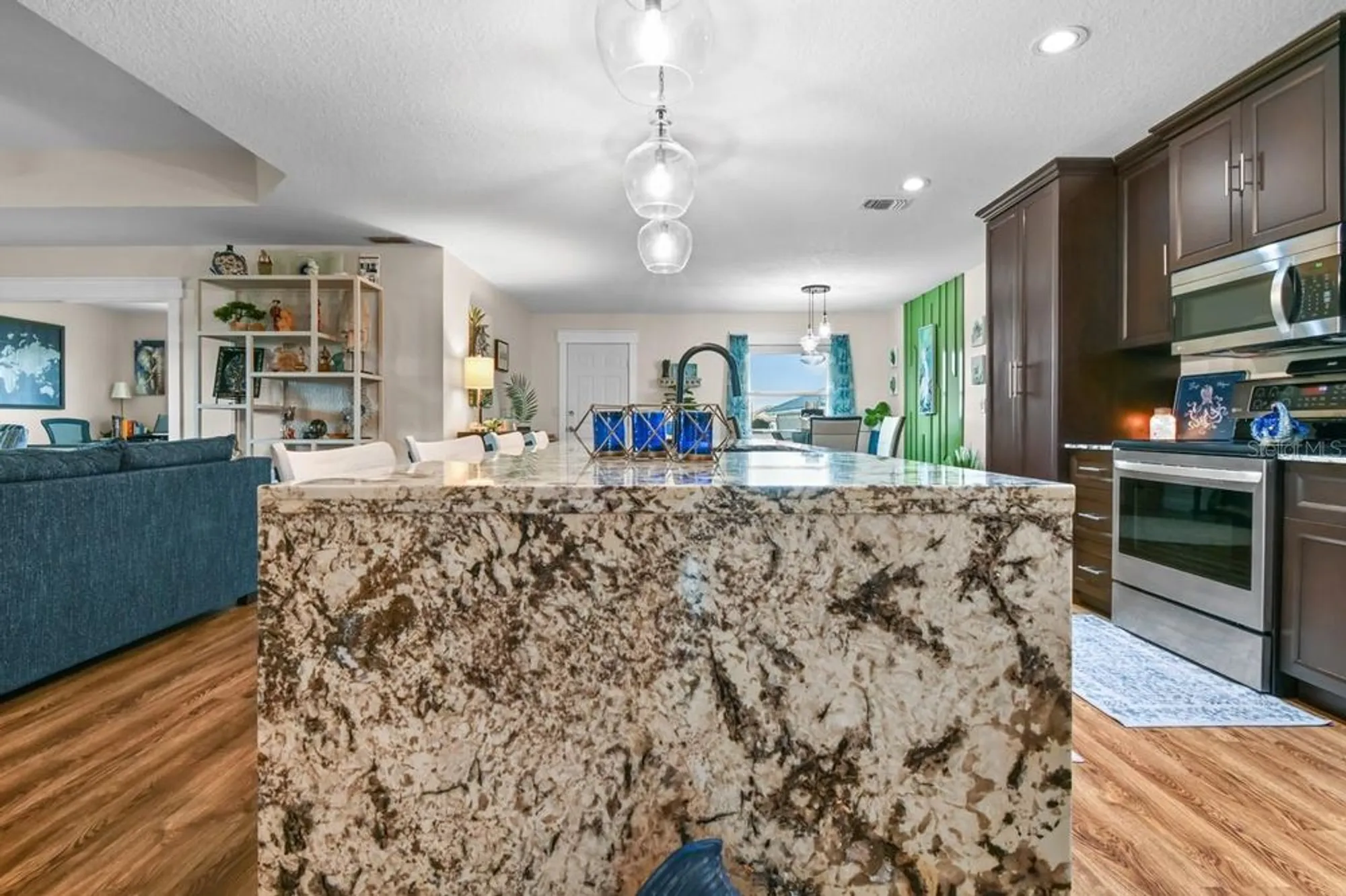 Property Slideshow image 14 of 52 | 1809 wolf laurel dr, Sun City Center, FL, 33573