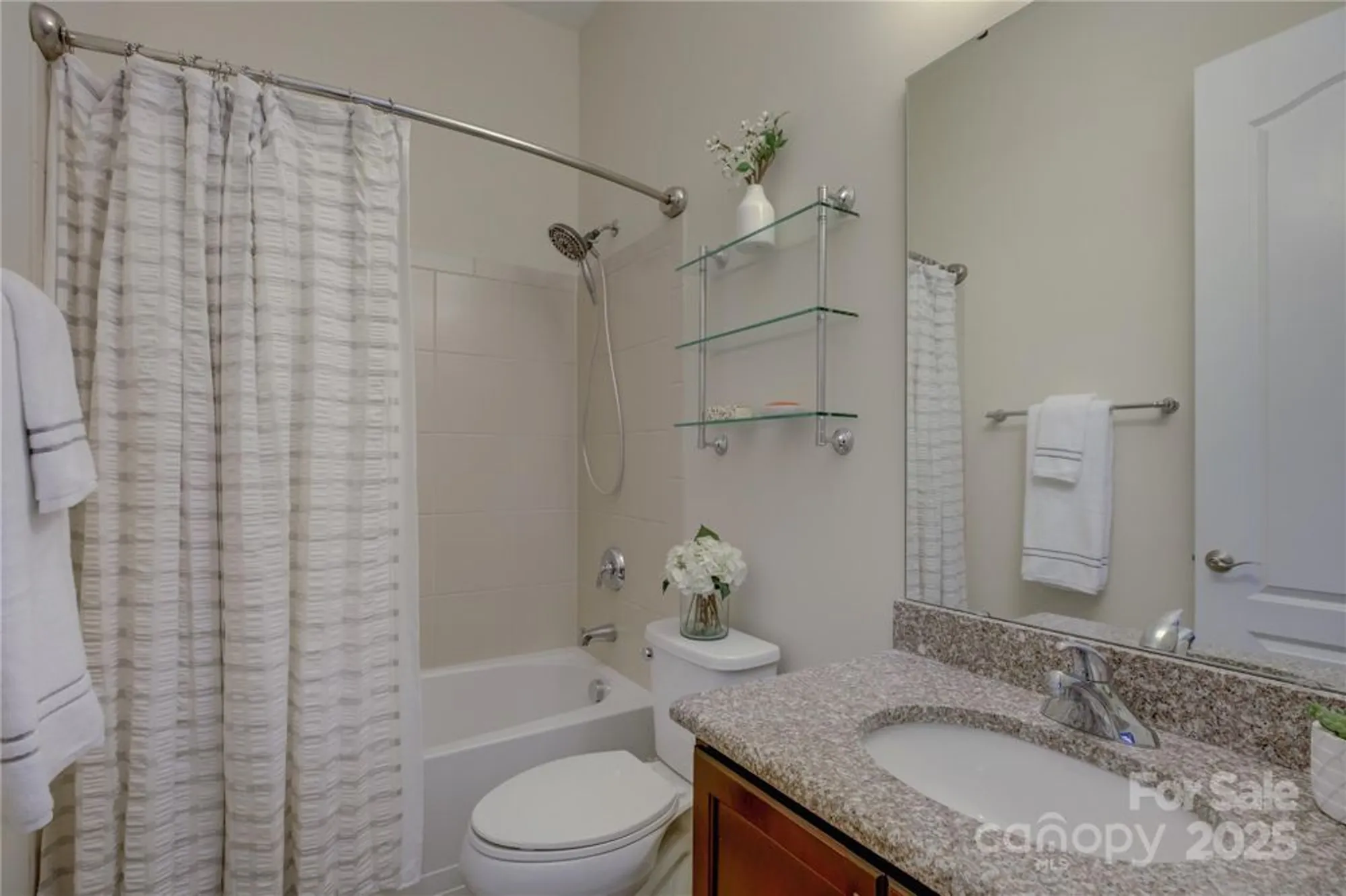 Property Slideshow image 34 of 48 | 15511 lake ridge rd, Charlotte, NC, 28278