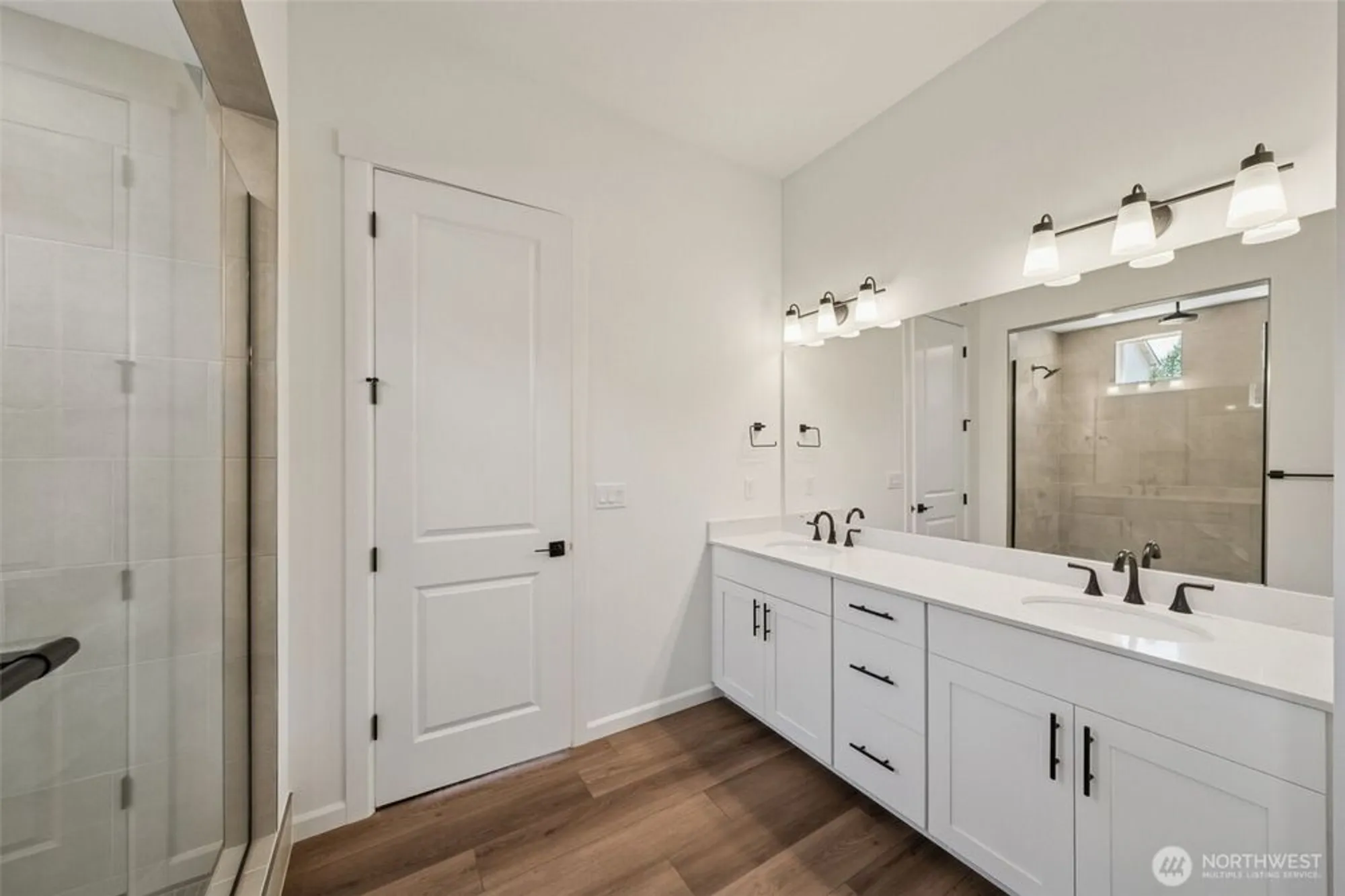 Property Slideshow image 12 of 16 | 60 mccartney peak # 67, Port Ludlow, WA, 98365