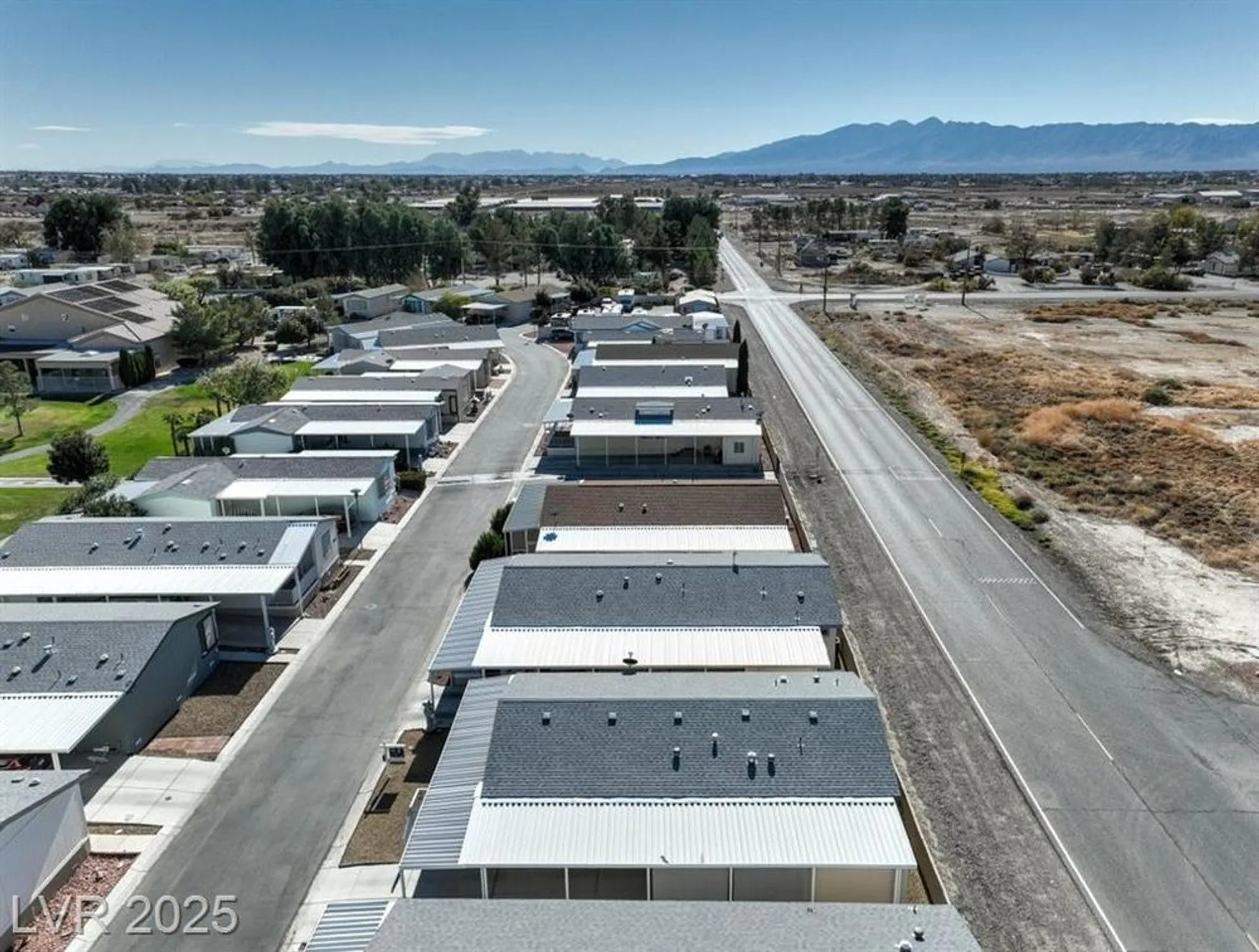 Property Slideshow image 34 of 44 | 581 montecito dr, Pahrump, NV, 89048