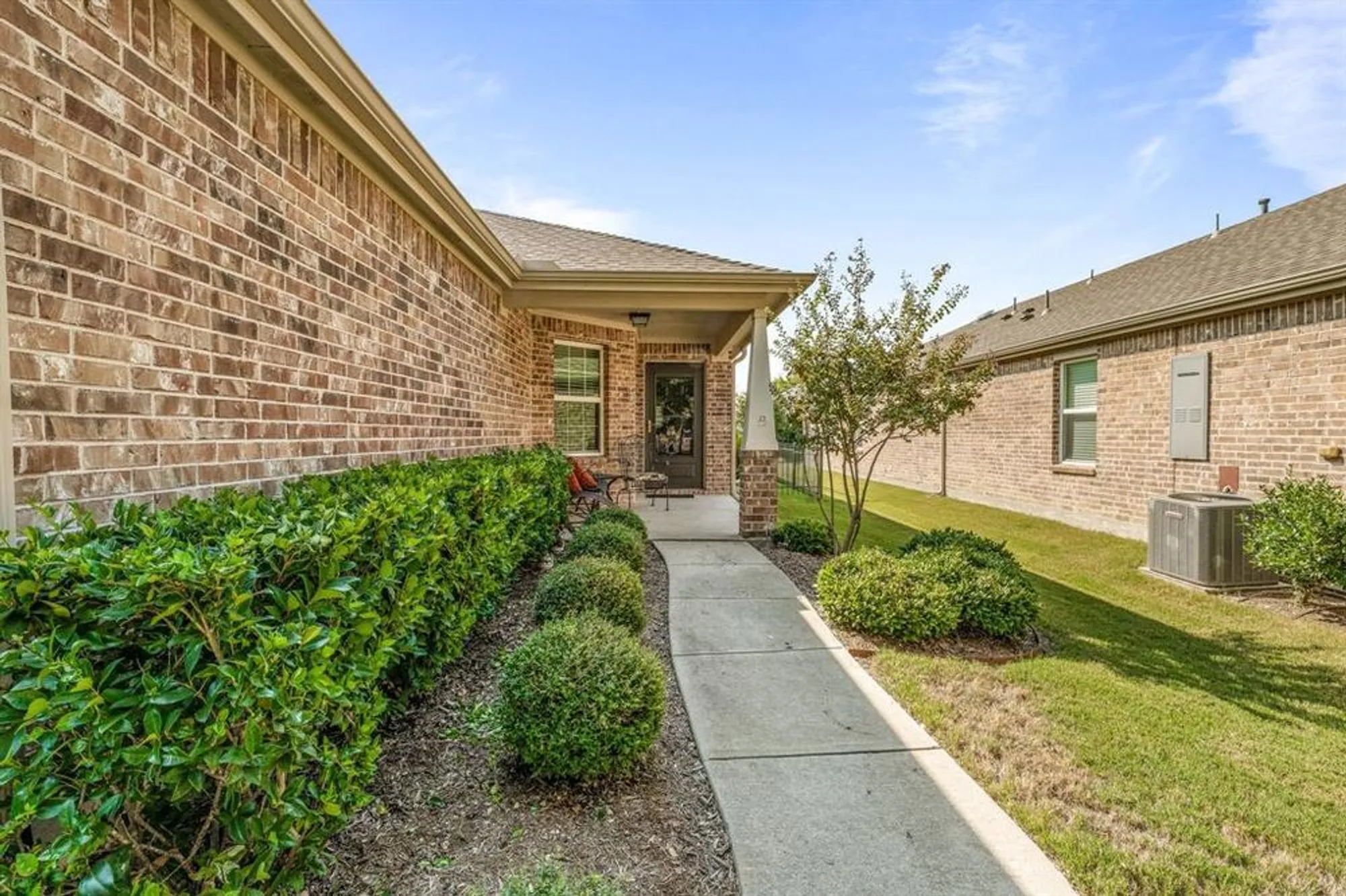 Property Slideshow image 4 of 33 | 3083 oyster bay dr, Frisco, TX, 75036