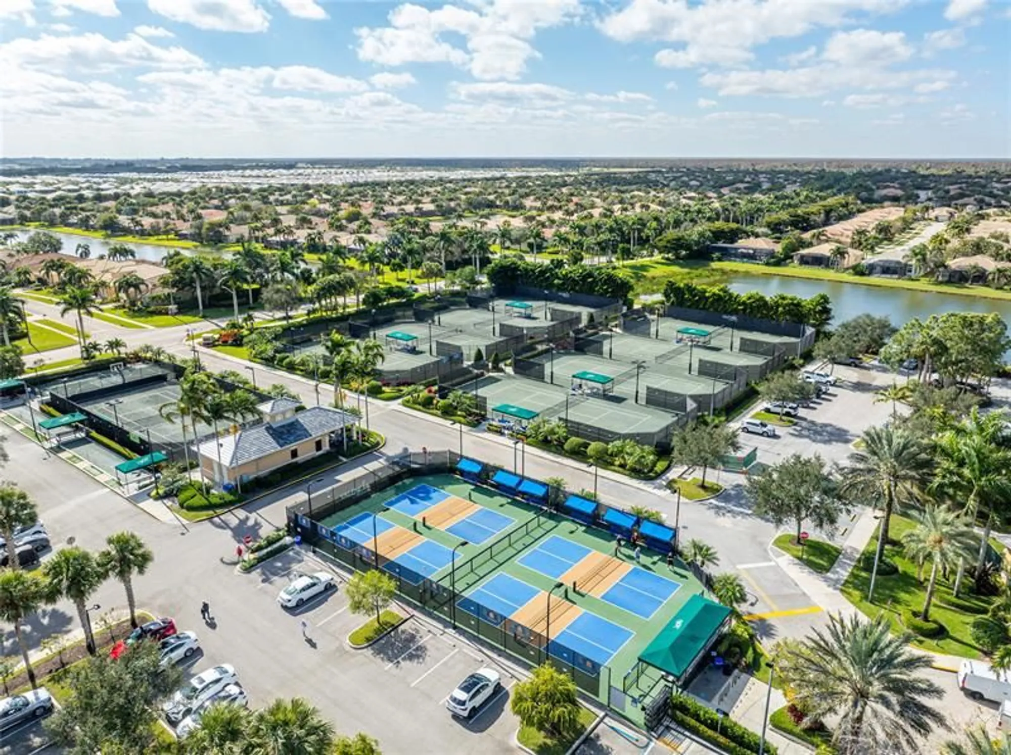 Property Slideshow image 37 of 40 | 10576 whitewind cir, Boynton Beach, FL, 33473