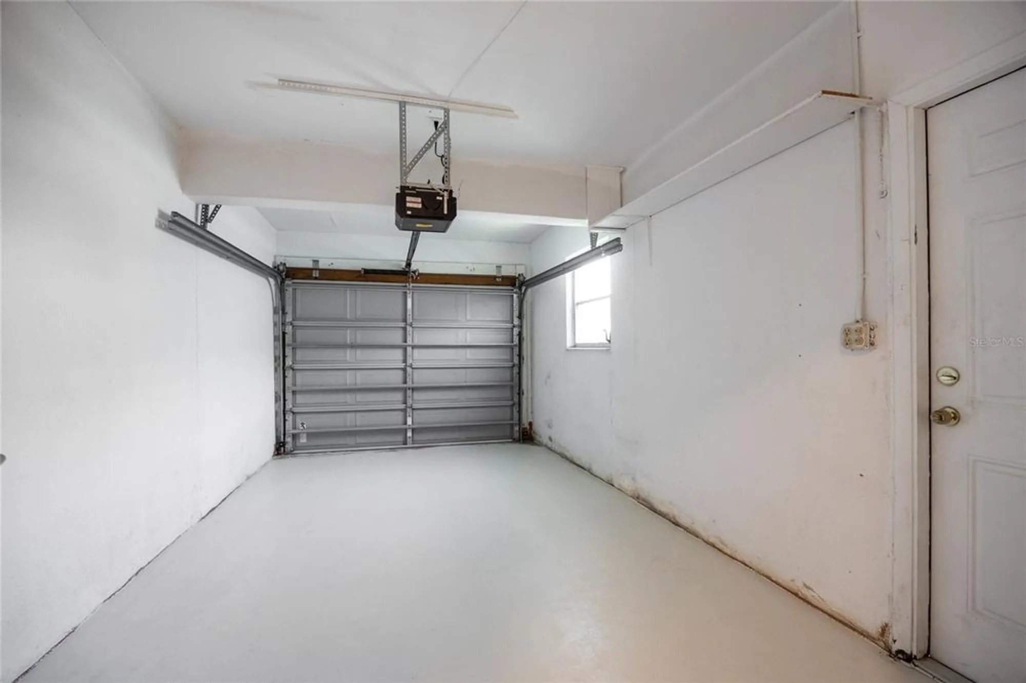 Property Slideshow image 30 of 43 | 3735 101st ave, Pinellas Park, FL, 33782