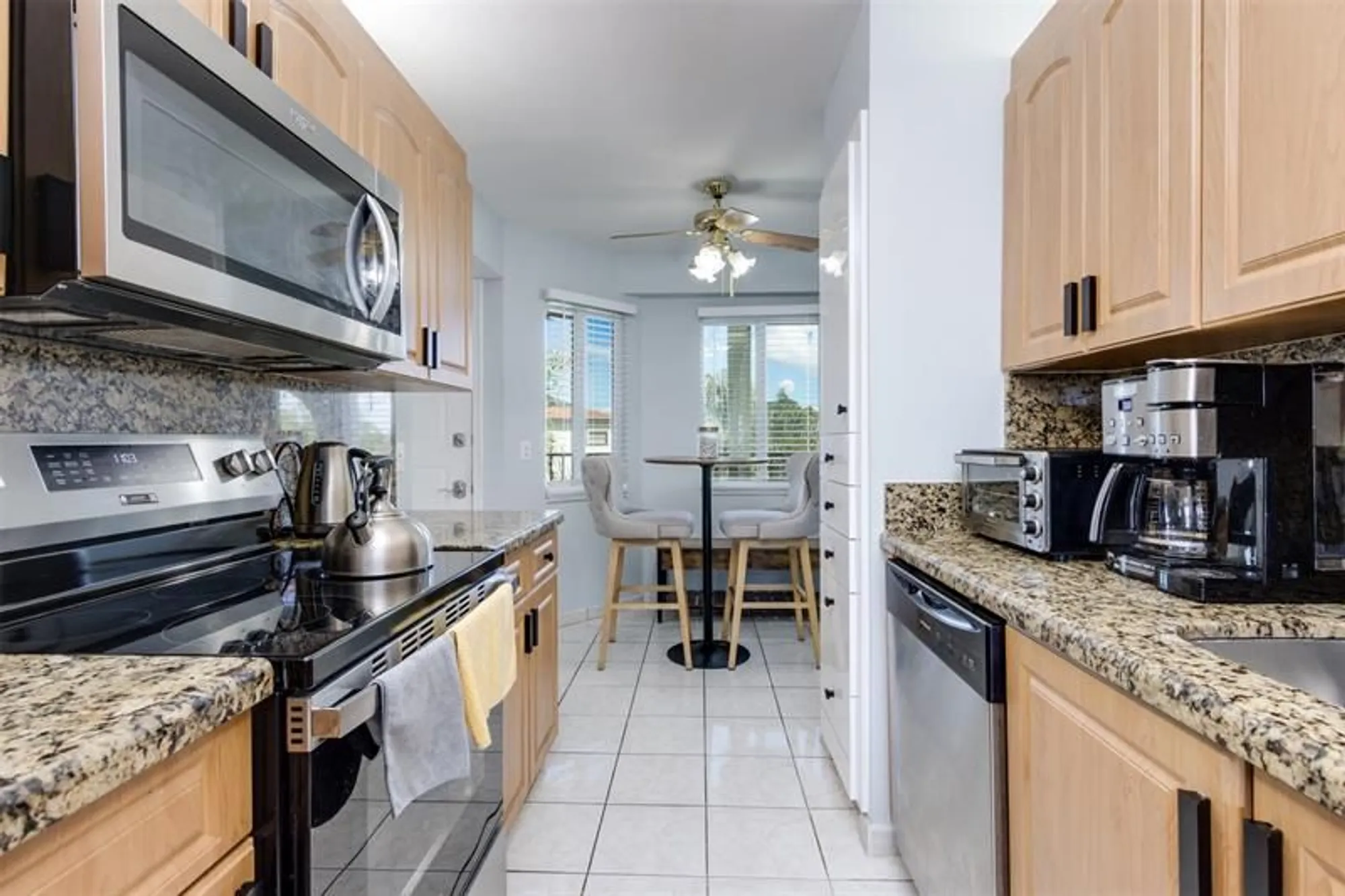 Property Slideshow image 8 of 35 | 12900 sw 13th st e403, Pembroke Pines, FL, 33027