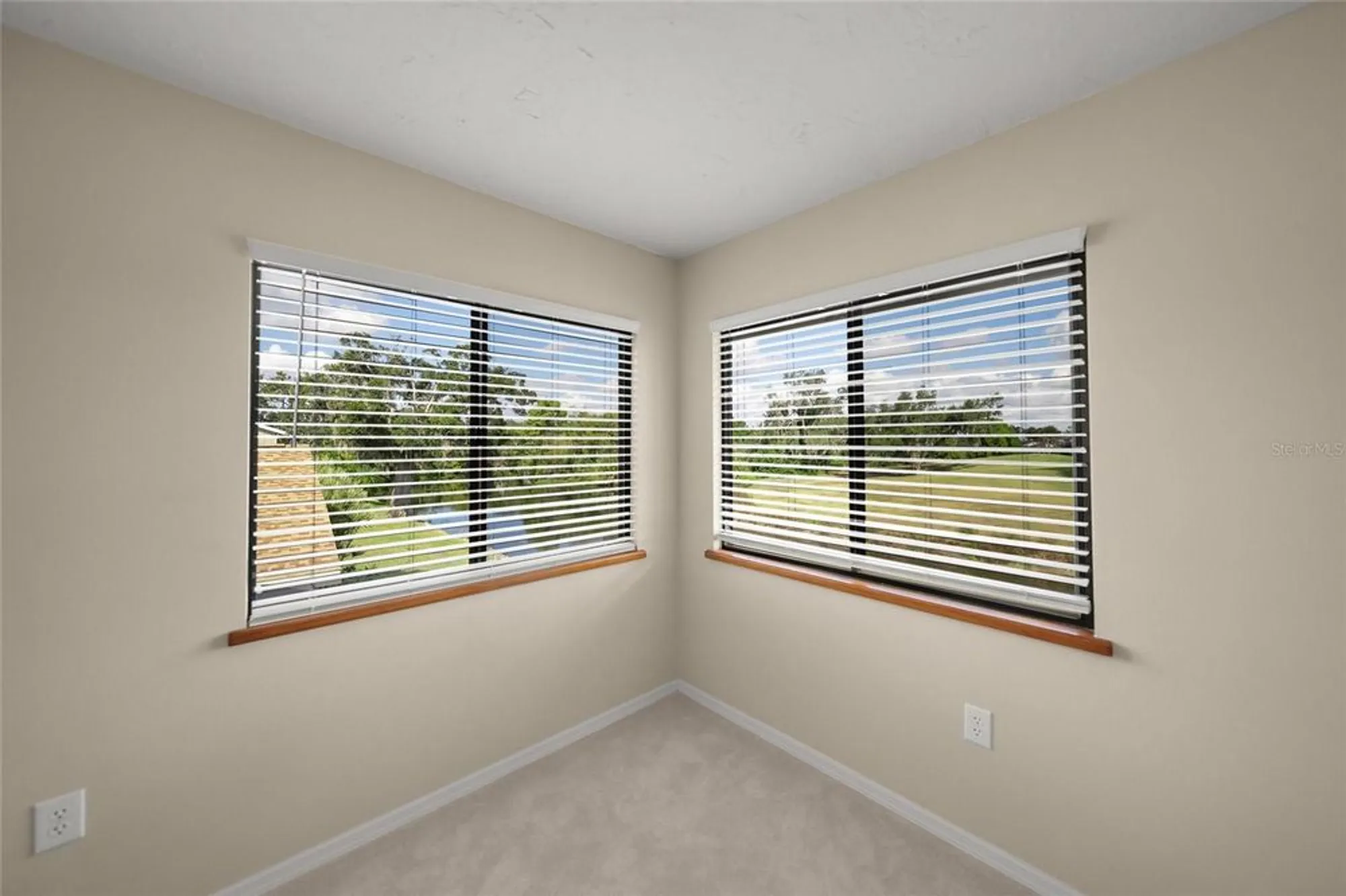 Property Slideshow image 37 of 62 | 4555 forest wood trl 23, Sarasota, FL, 34241