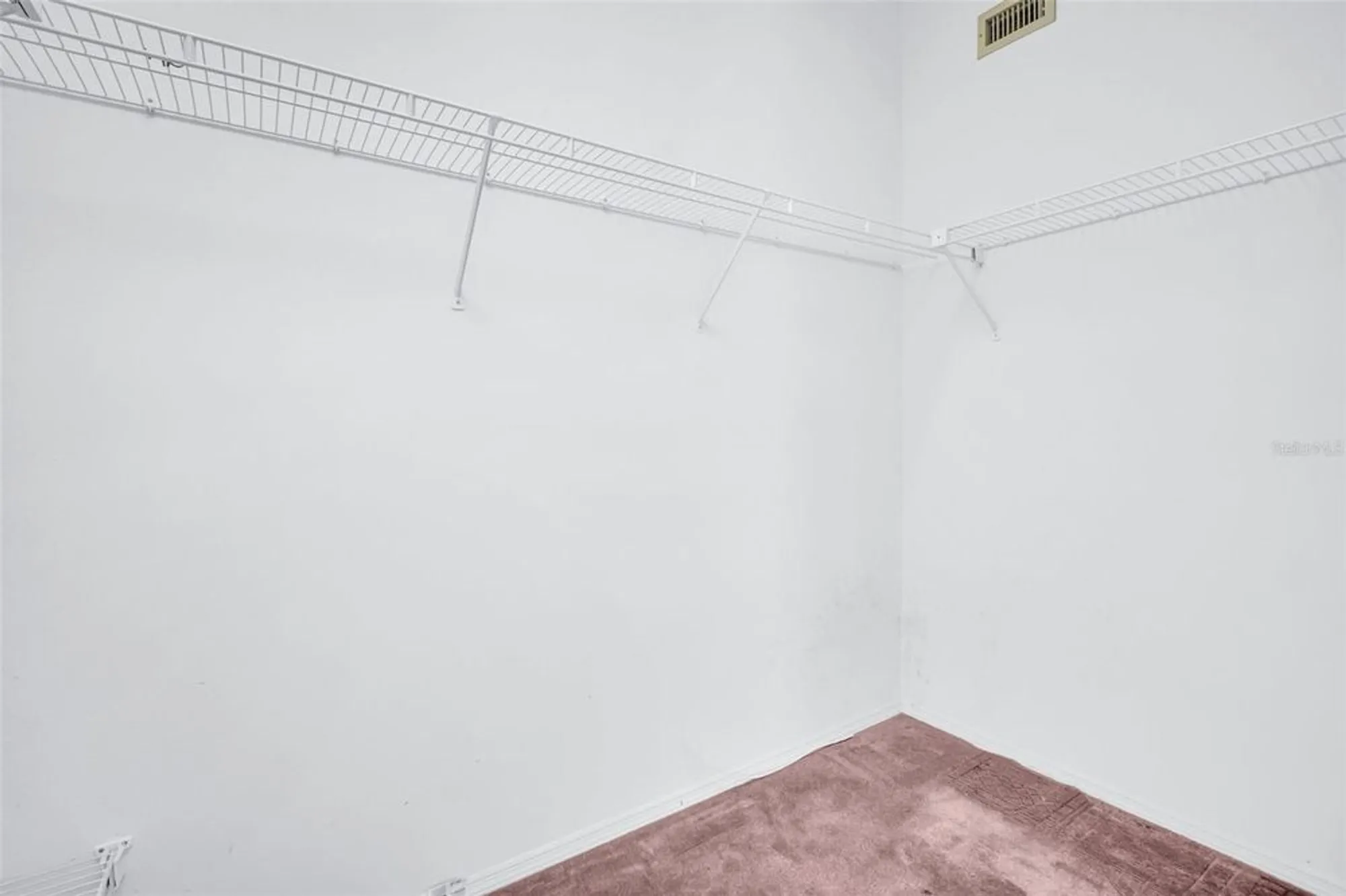 Property Slideshow image 15 of 18 | 2298 americus blvd 38, Clearwater, FL, 33763