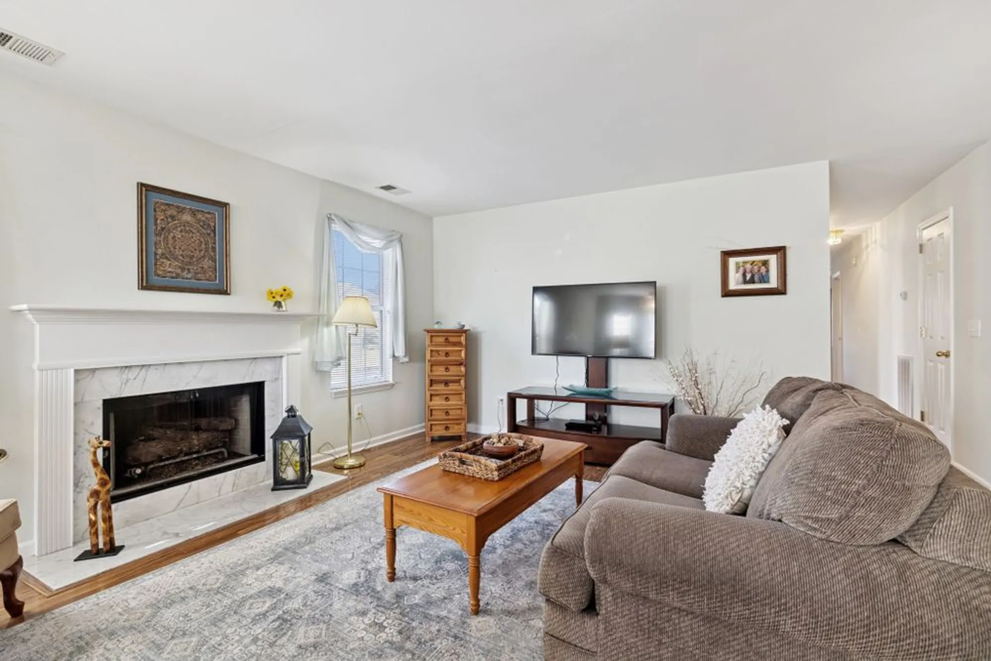 Property Slideshow image 5 of 49 | 117 newsom grn, Nashville, TN, 37221