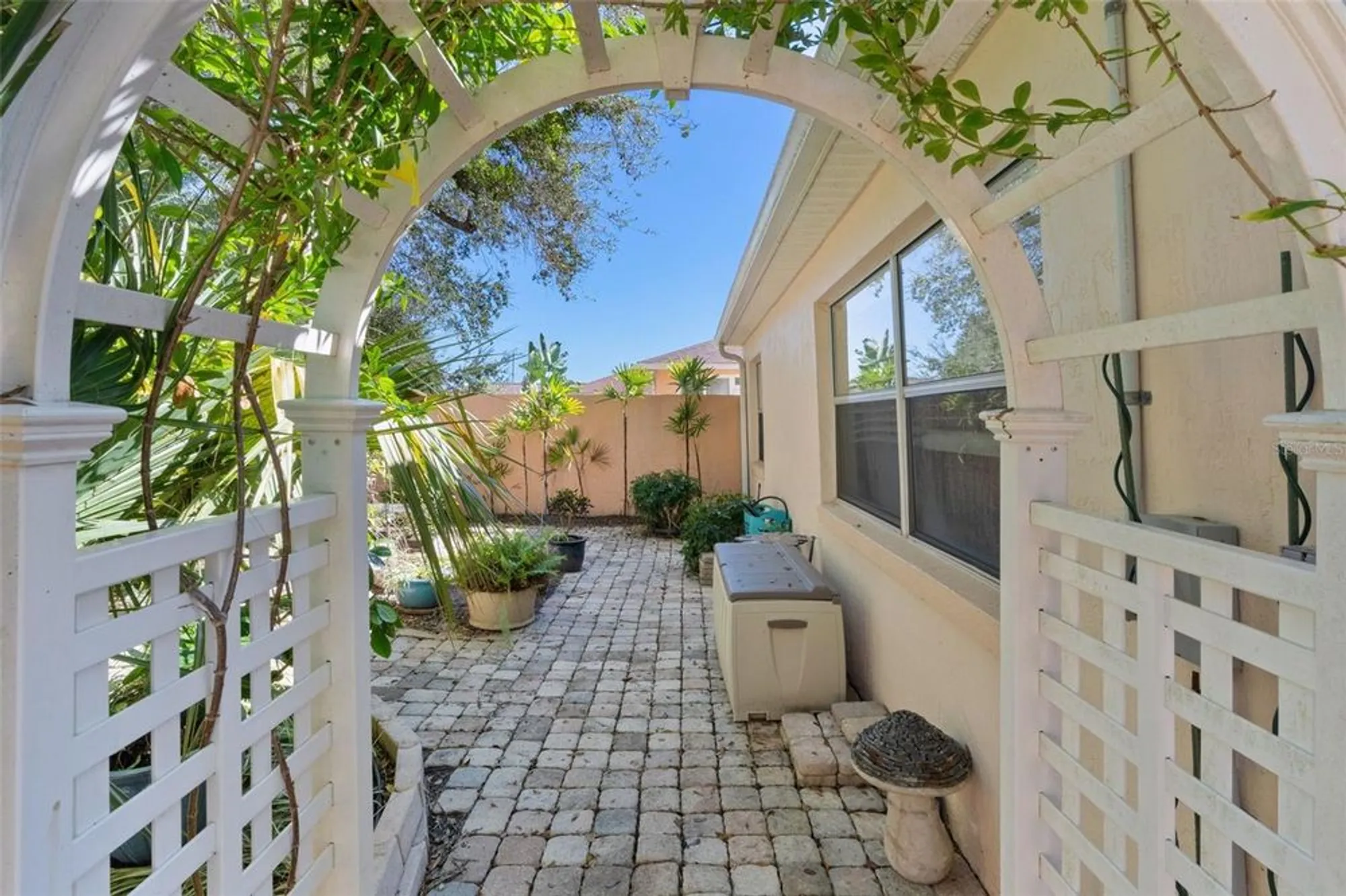 Property Slideshow image 41 of 53 | 1025 avalon ave, Lady Lake, FL, 32159