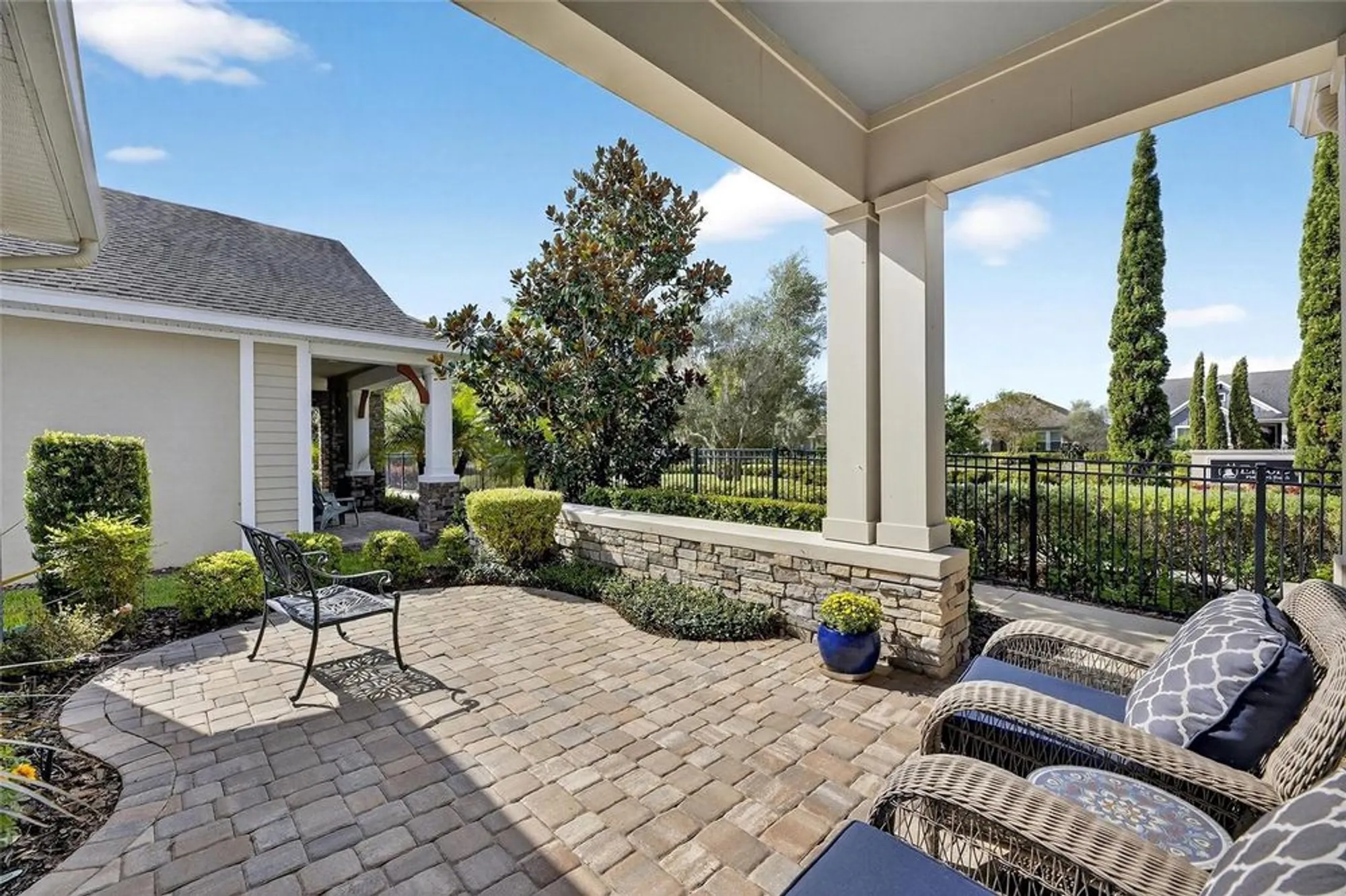 Property Slideshow image 5 of 55 | 6002 sparrowhead way, Lithia, FL, 33547