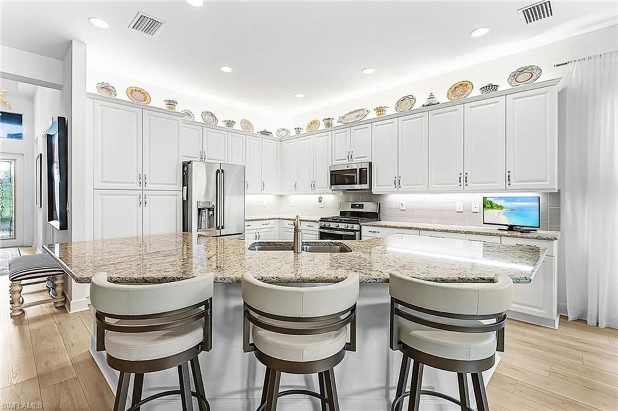 Property Slideshow image 7 of 39 | 28628 montecristo loop, Bonita Springs, FL, 34135