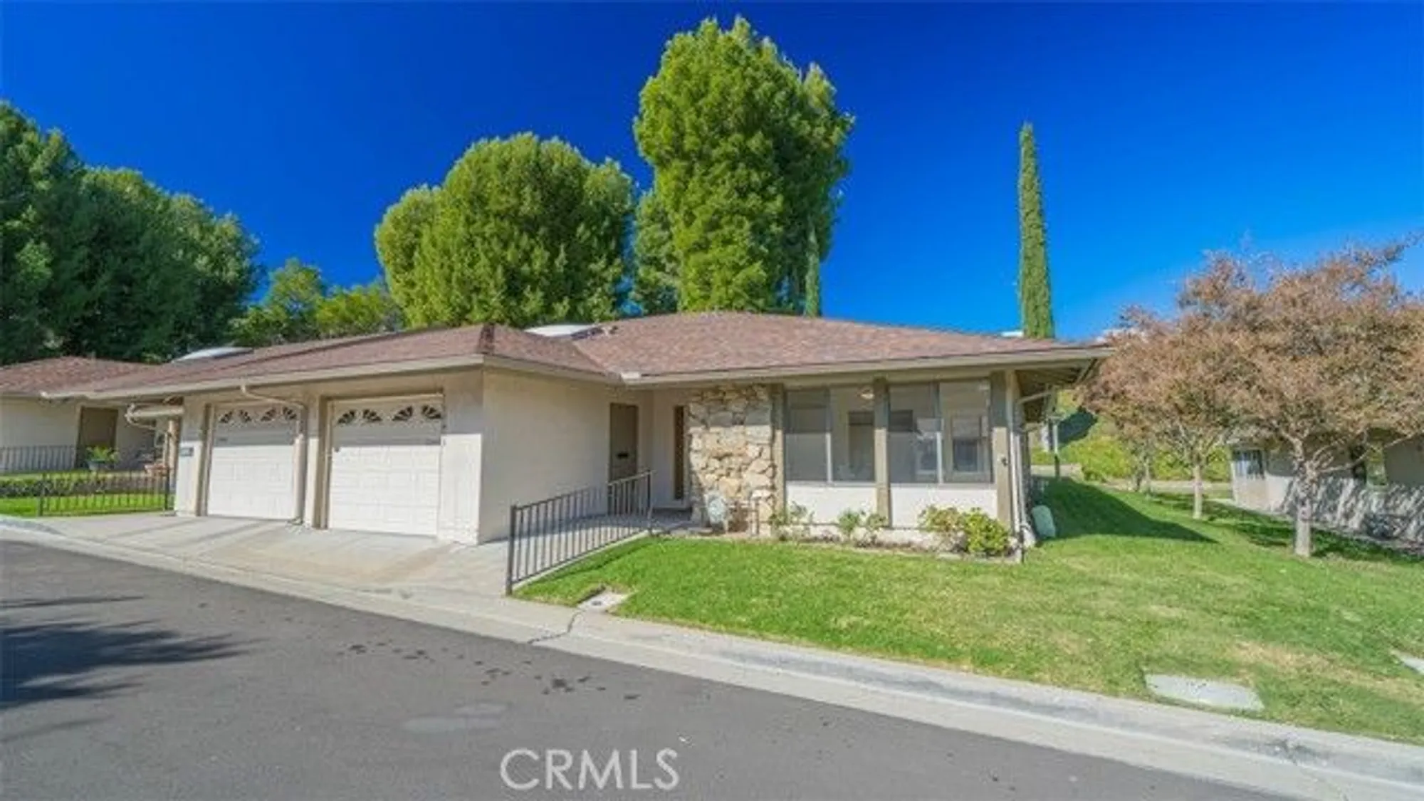 Property Slideshow image 2 of 51 | 19433 oak crossing rd, Newhall, CA, 91321