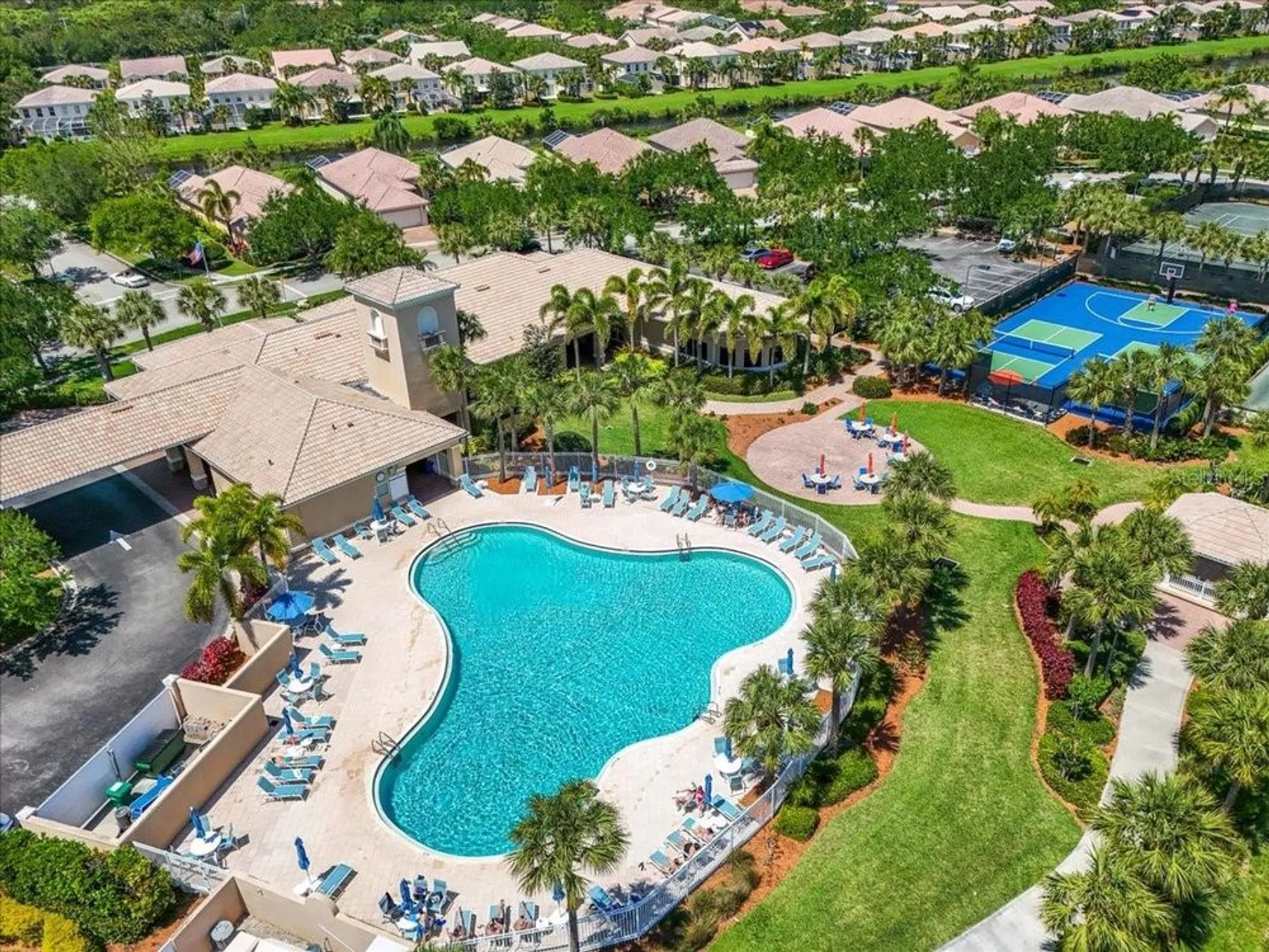 Property Slideshow image 19 of 24 | 1245 burgos dr 304, Sarasota, FL, 34238