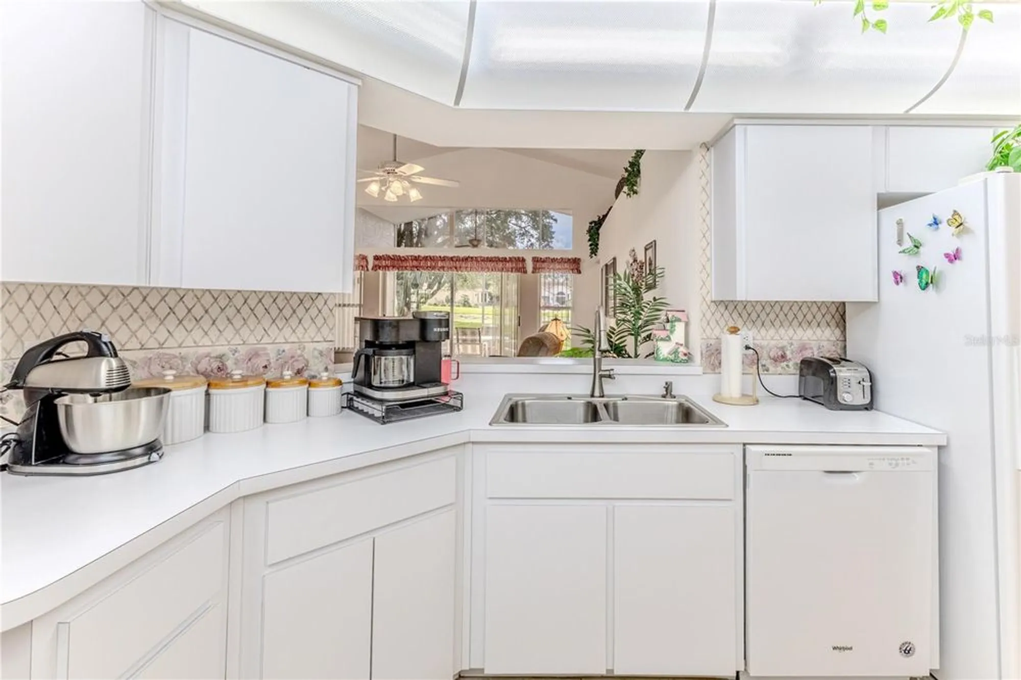 Property Slideshow image 16 of 51 | 464 mistwood ct, Spring Hill, FL, 34609