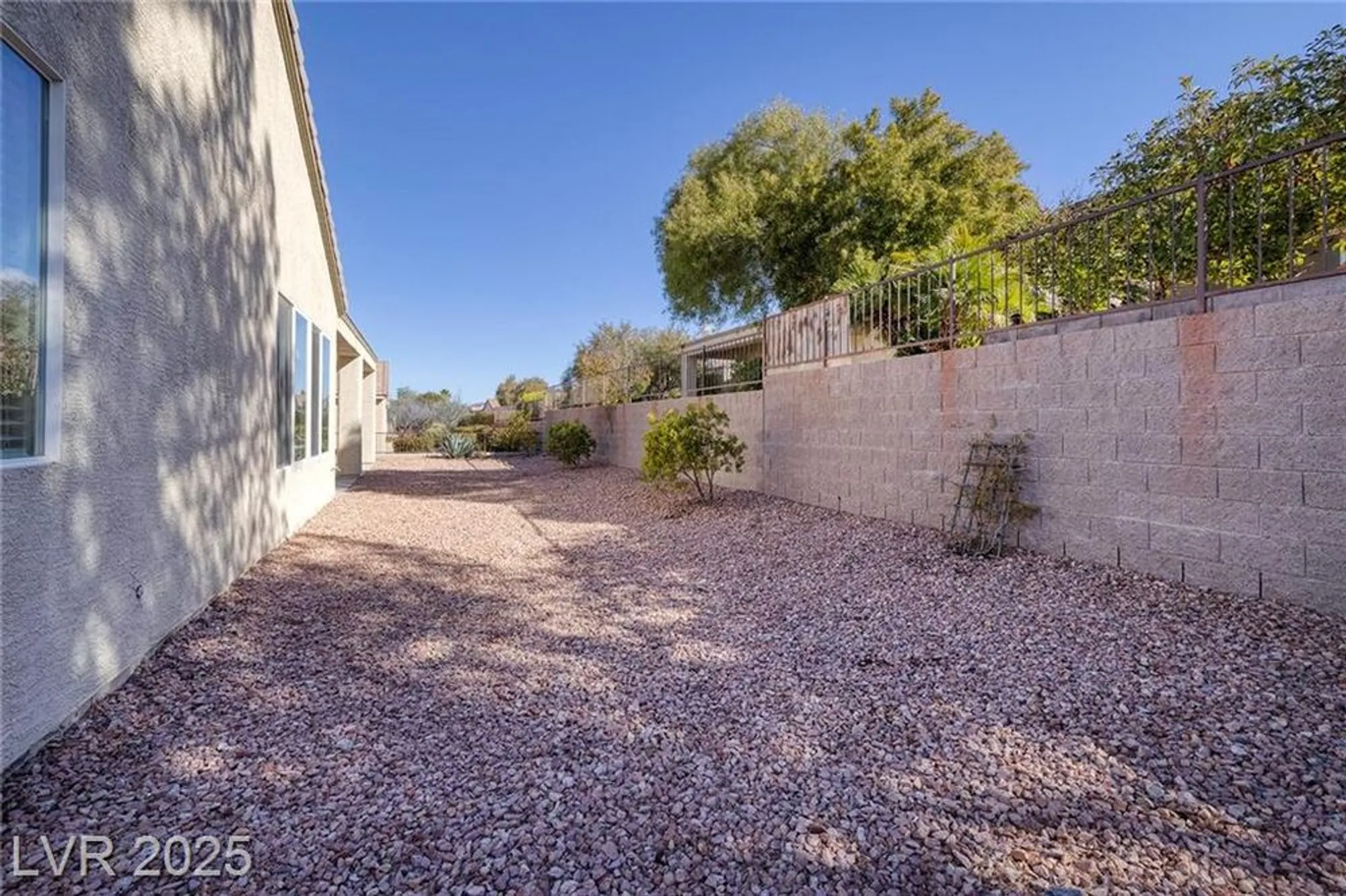 Property Slideshow image 37 of 53 | 2156 twin falls dr, Henderson, NV, 89044