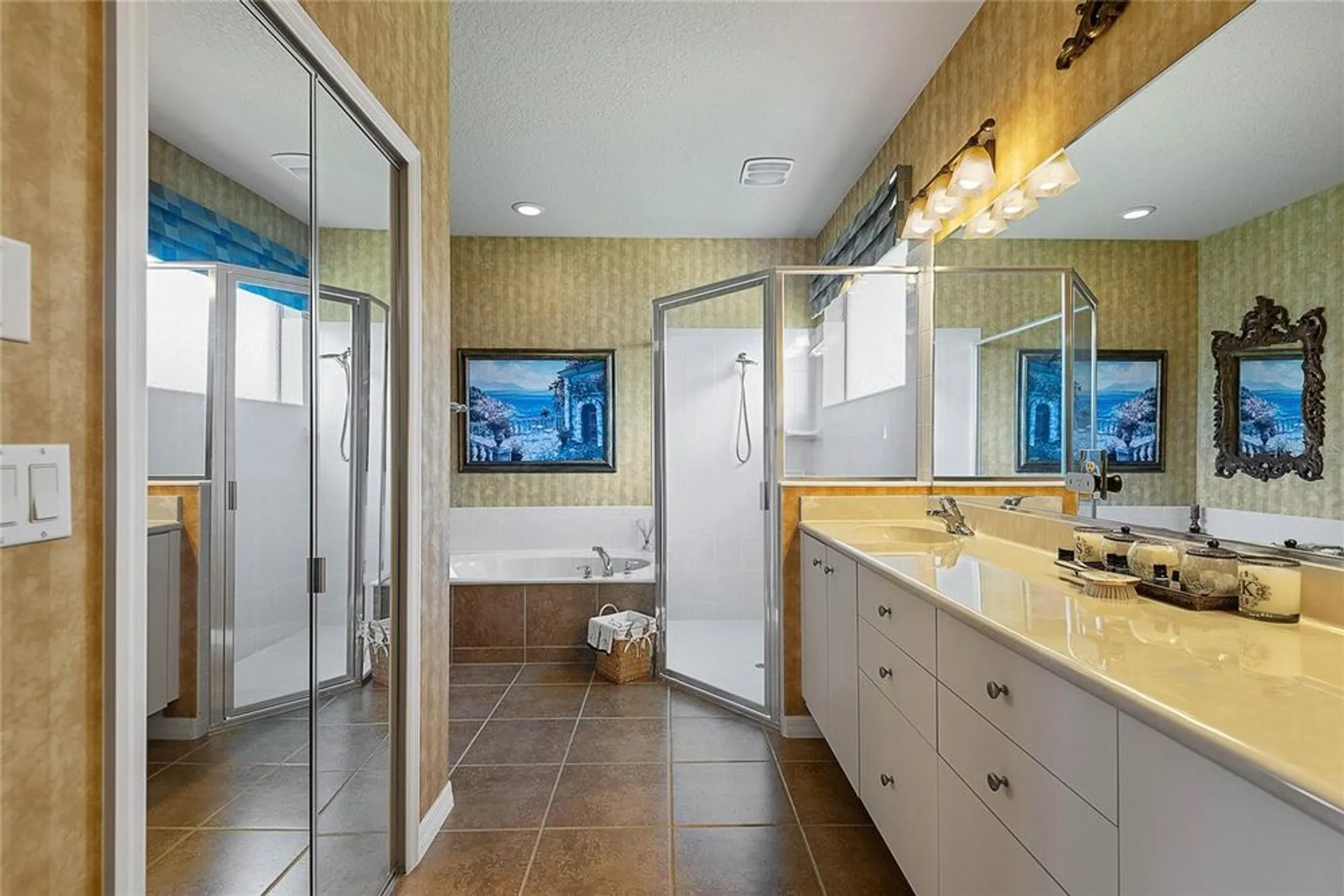 Property Slideshow image 13 of 67 | 680 elk river dr, Ormond Beach, FL, 32174