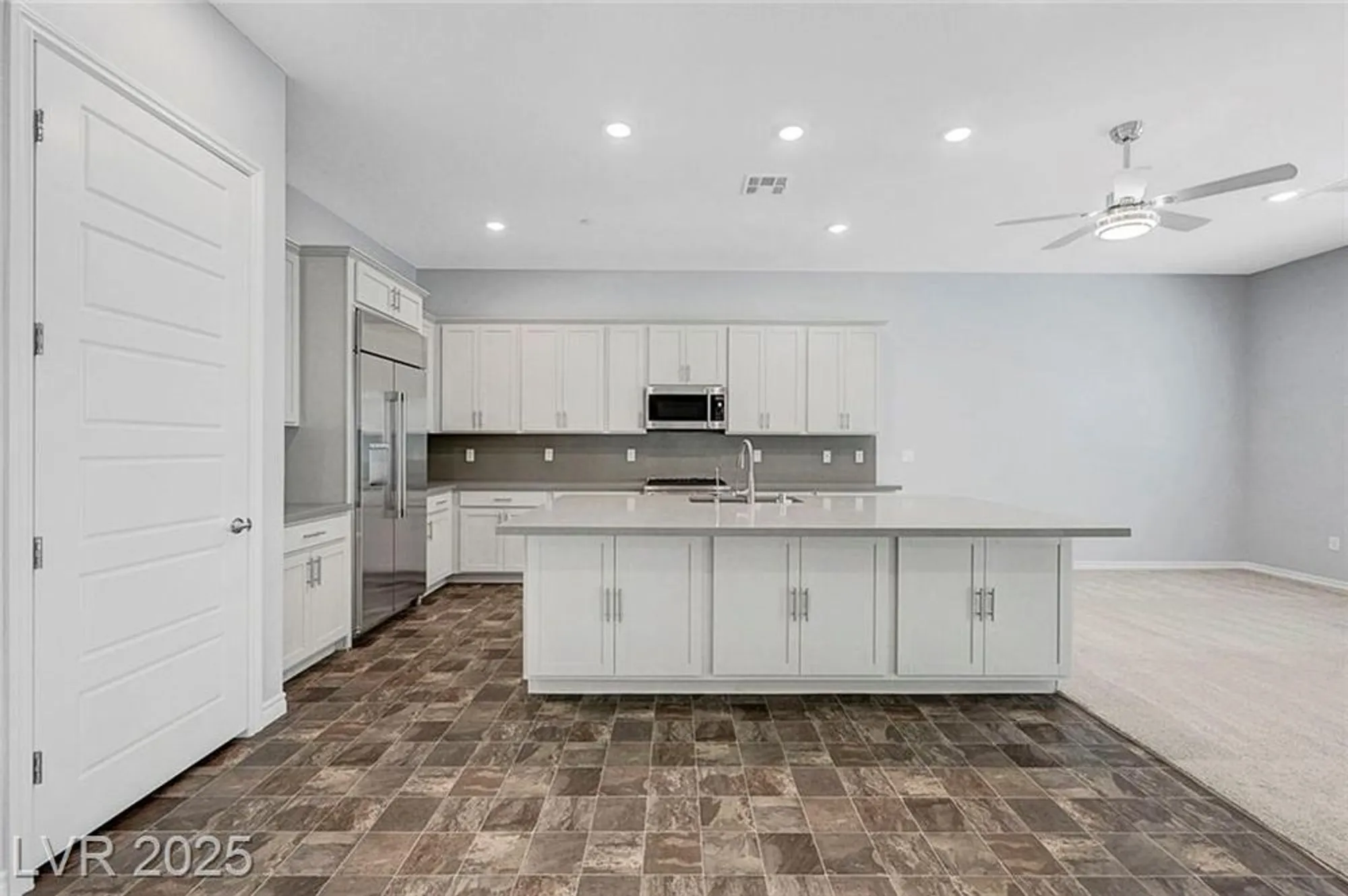 Property Slideshow image 9 of 44 | 977 edinburgh fields ct, Las Vegas, NV, 89138