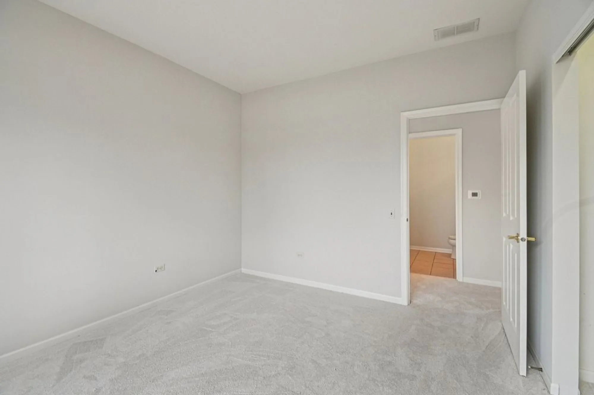 Property Slideshow image 17 of 20 | , Huntley, IL, 60142