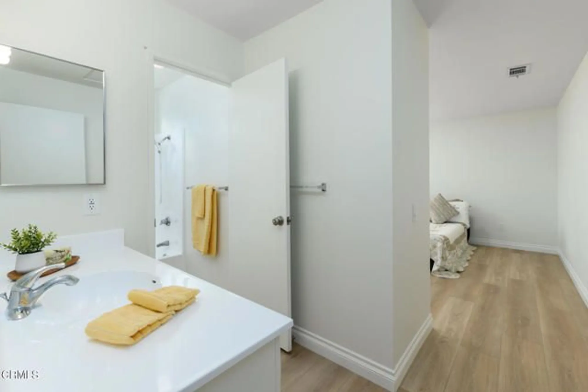 Property Slideshow image 7 of 38 | 24121 village 24, Camarillo, CA, 93012