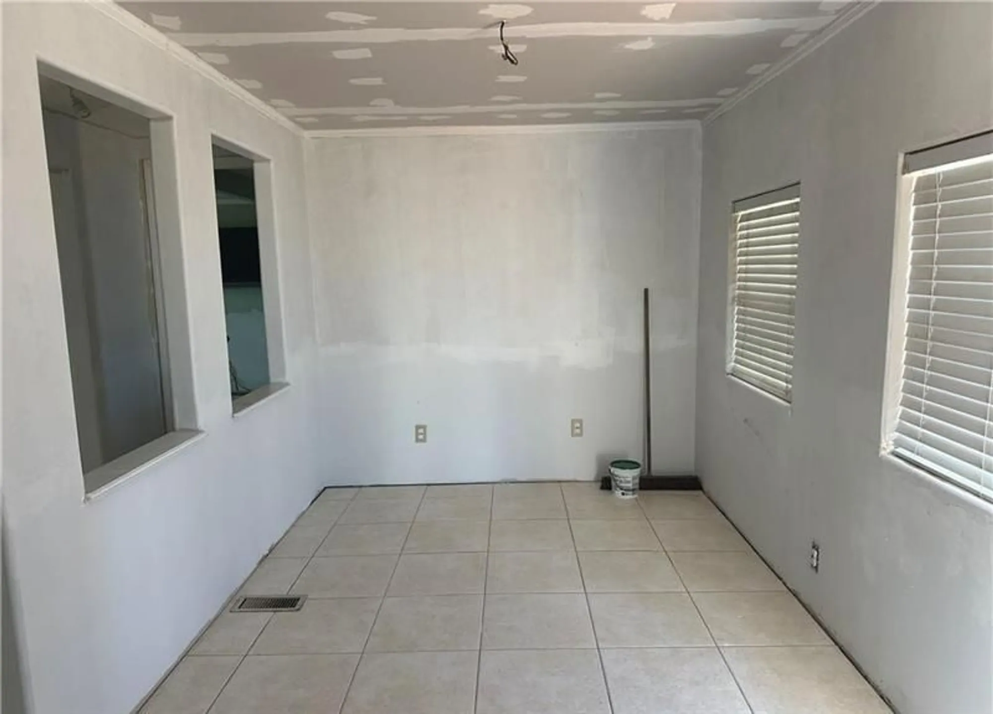 Property Slideshow image 27 of 39 | 14700 patrick henry rd # 1, North Fort Myers, FL, 33917