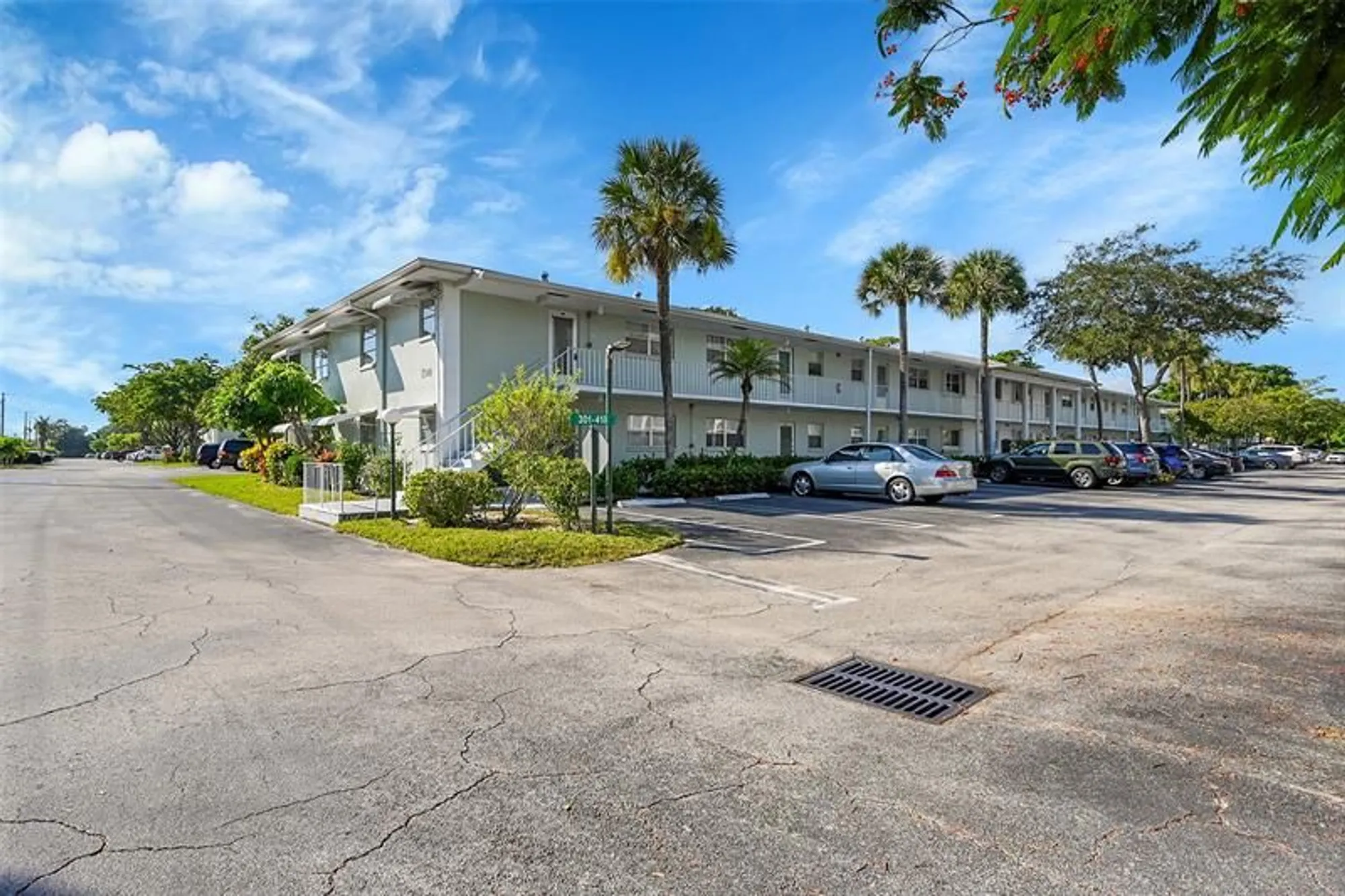 Property Slideshow image 3 of 68 | 2340 sw 22nd ave apt 303, Delray Beach, FL, 33445