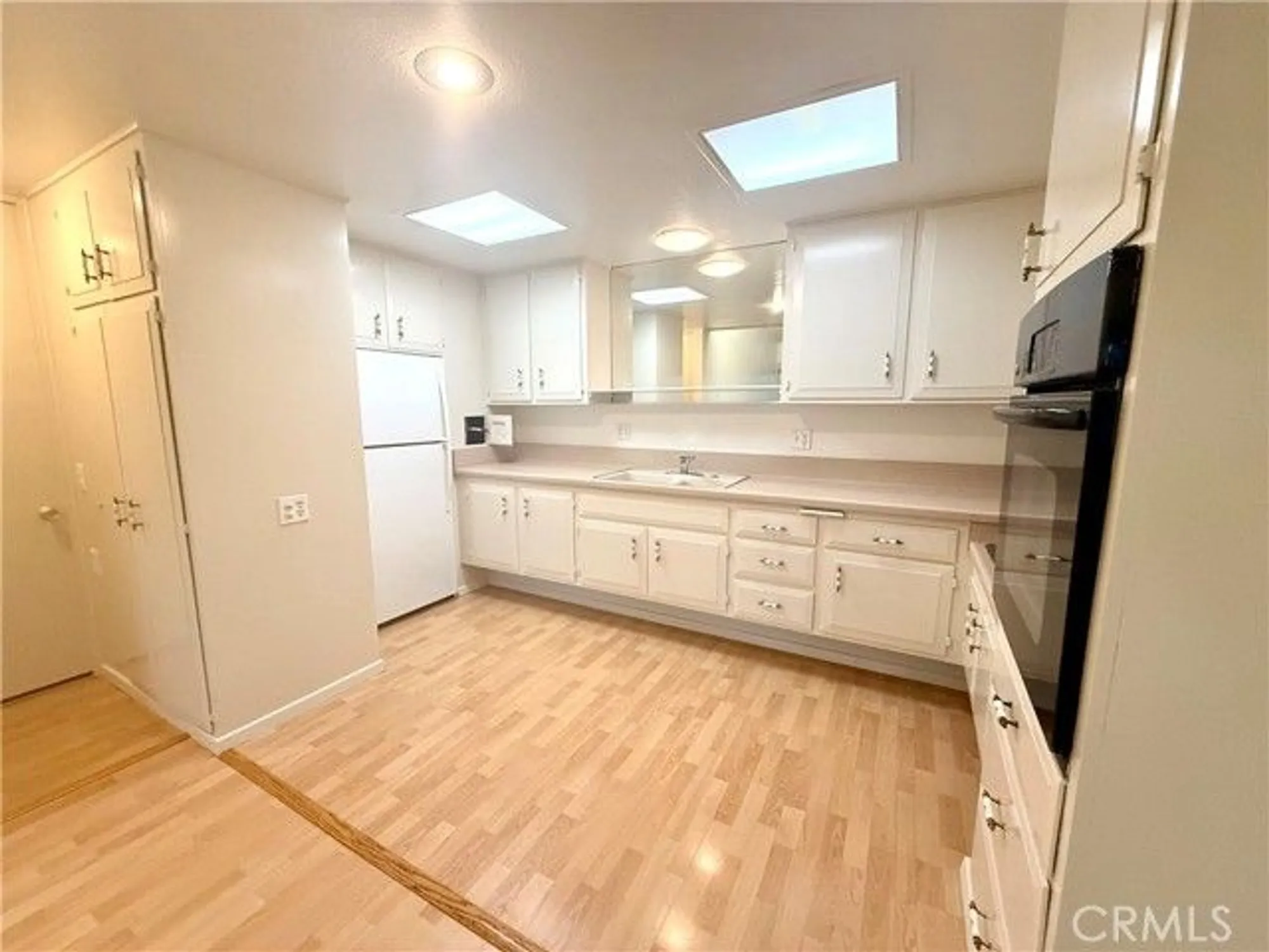 Property Slideshow image 6 of 26 | 13410 saint andrews dr apt 70e, Seal Beach, CA, 90740