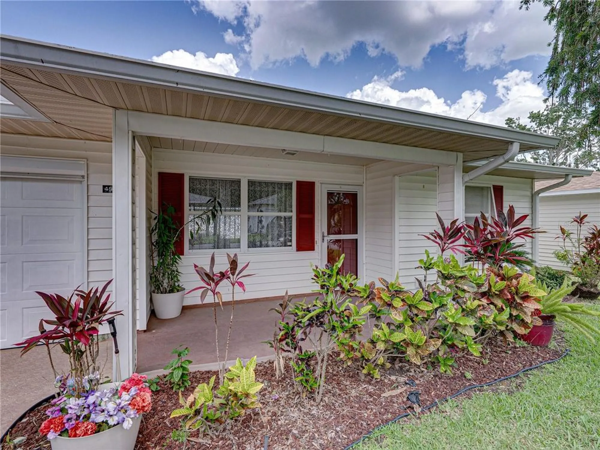 Property Slideshow image 4 of 40 | 4926 pleasant hollow trl, Lakeland, FL, 33811