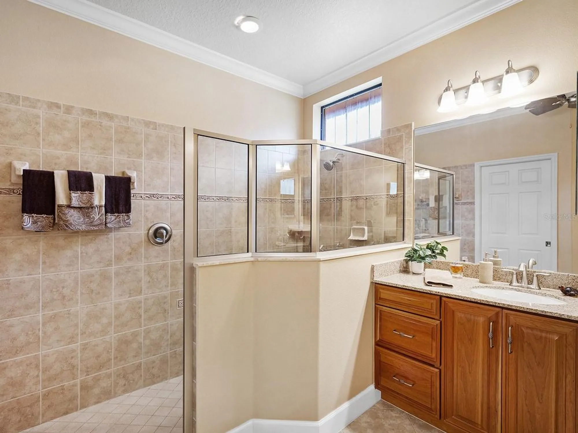 Property Slideshow image 16 of 38 | 20611 pezzana dr, Venice, FL, 34292