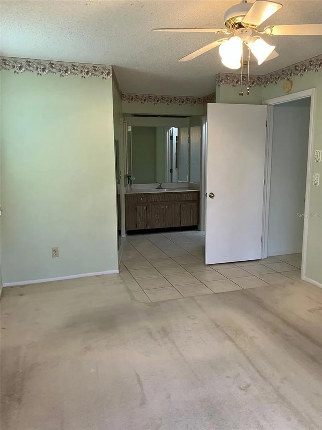 Property Slideshow image 16 of 19 | 1482 glengarry dr, Palm Harbor, FL, 34684